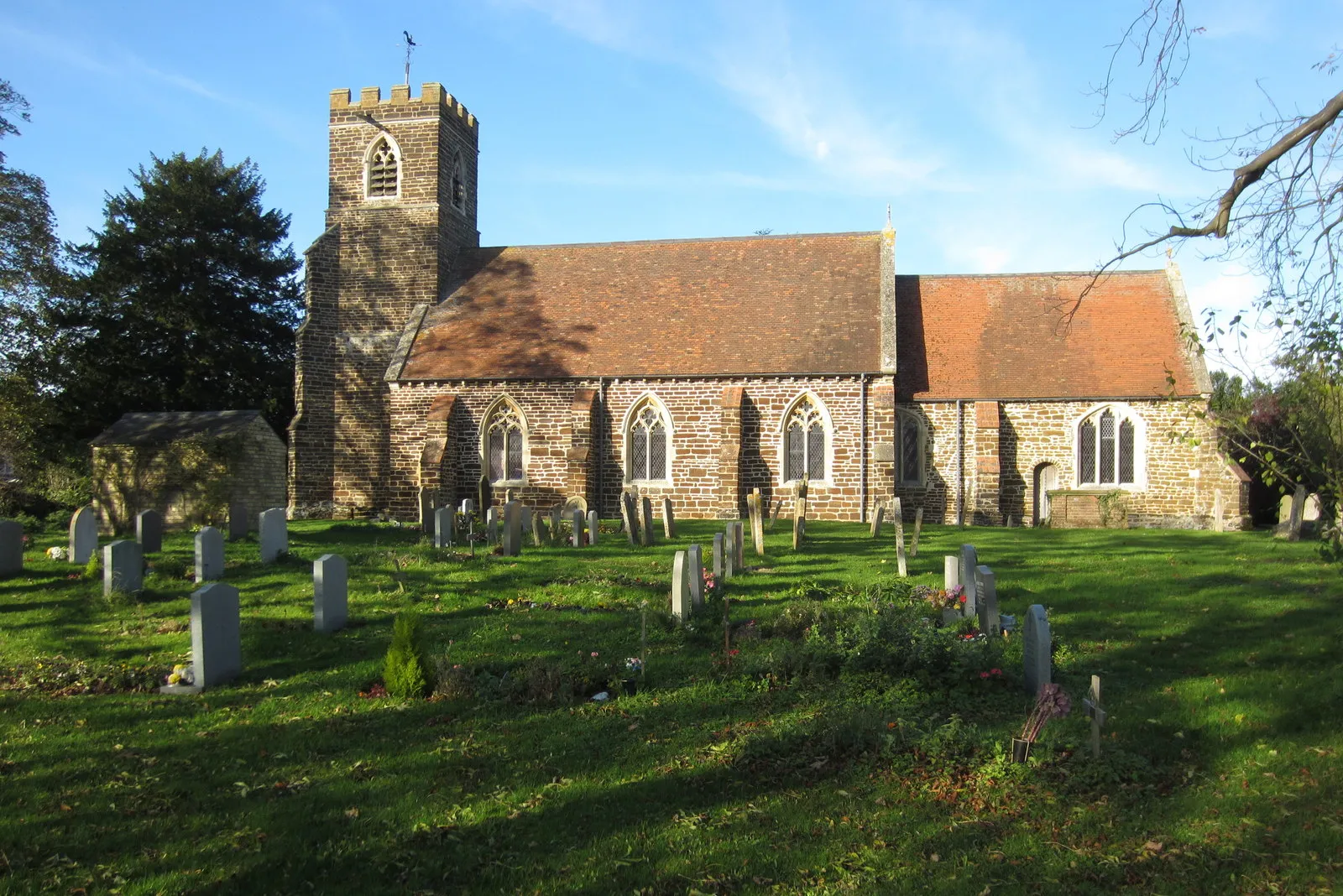 Photo showing: Church of St James the Apostle