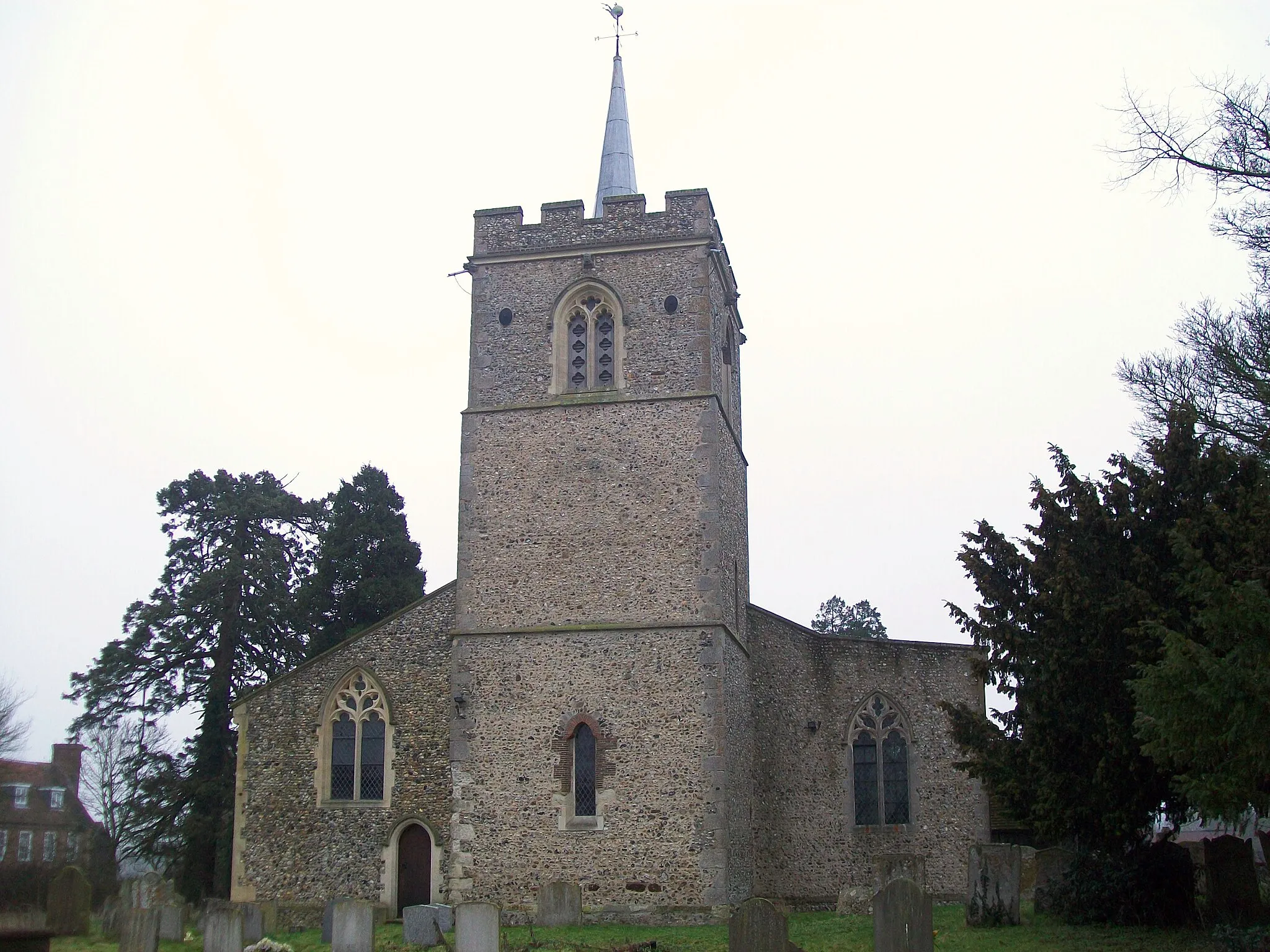 Photo showing: St Nicholas' parish church, Great Munden, Hertfordshire, seen from the west