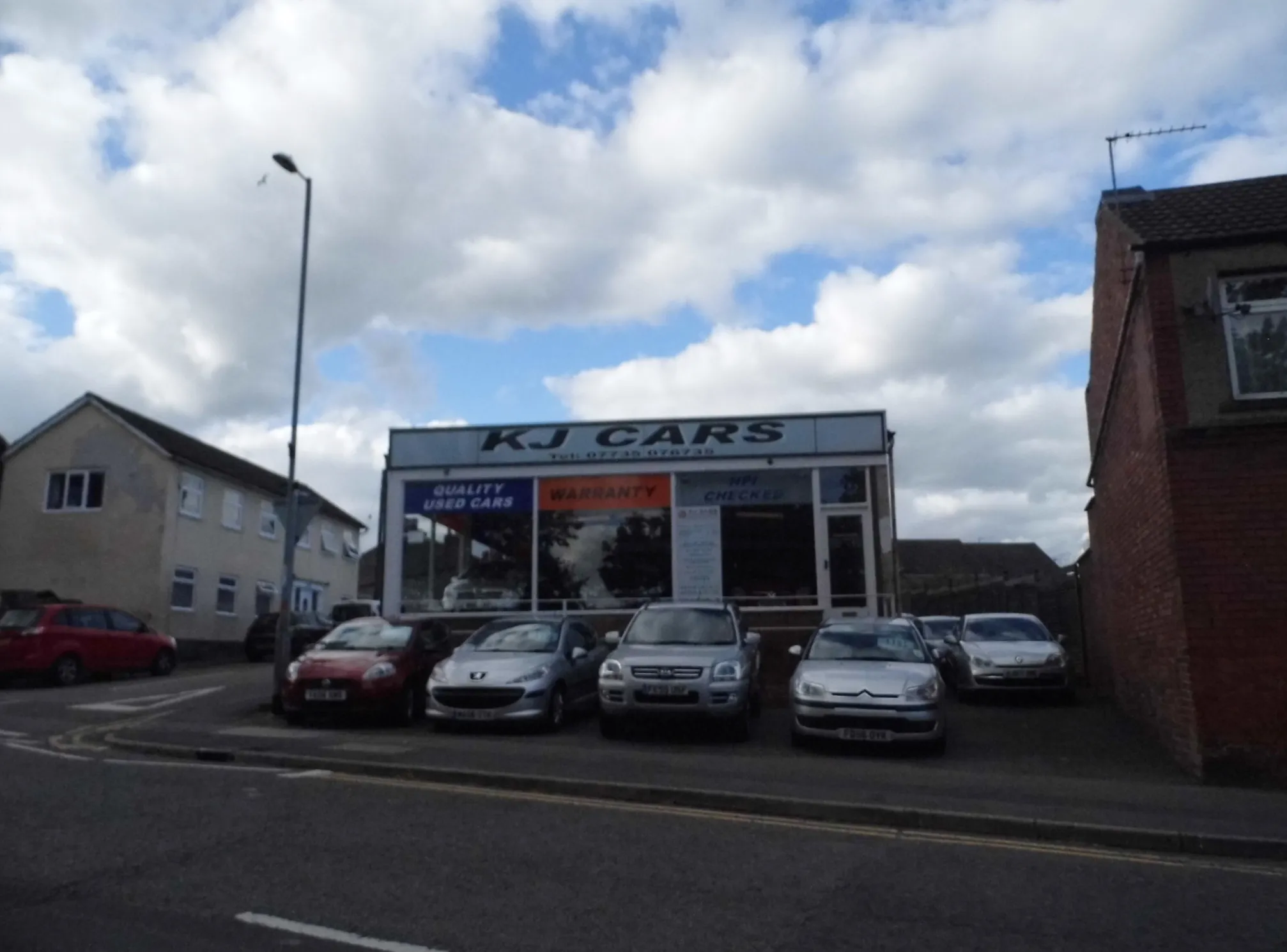 Photo showing: KJ Cars on Finedon Road