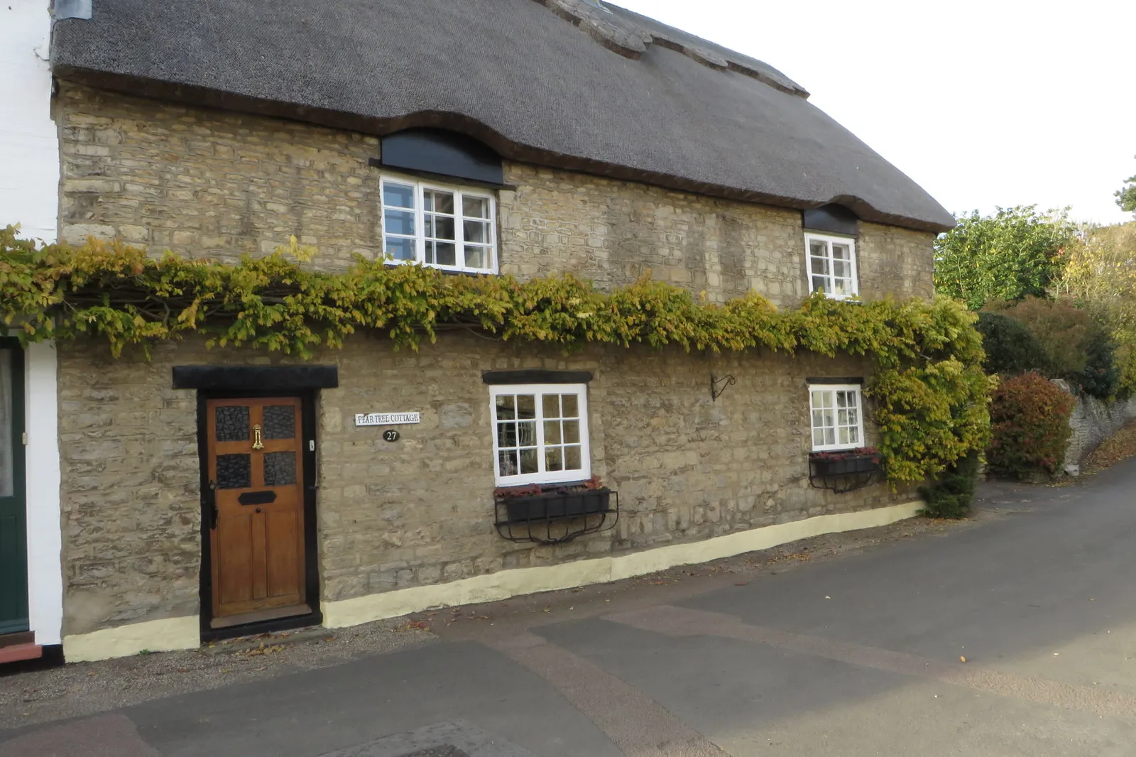 Photo showing: Cottage on Church Road