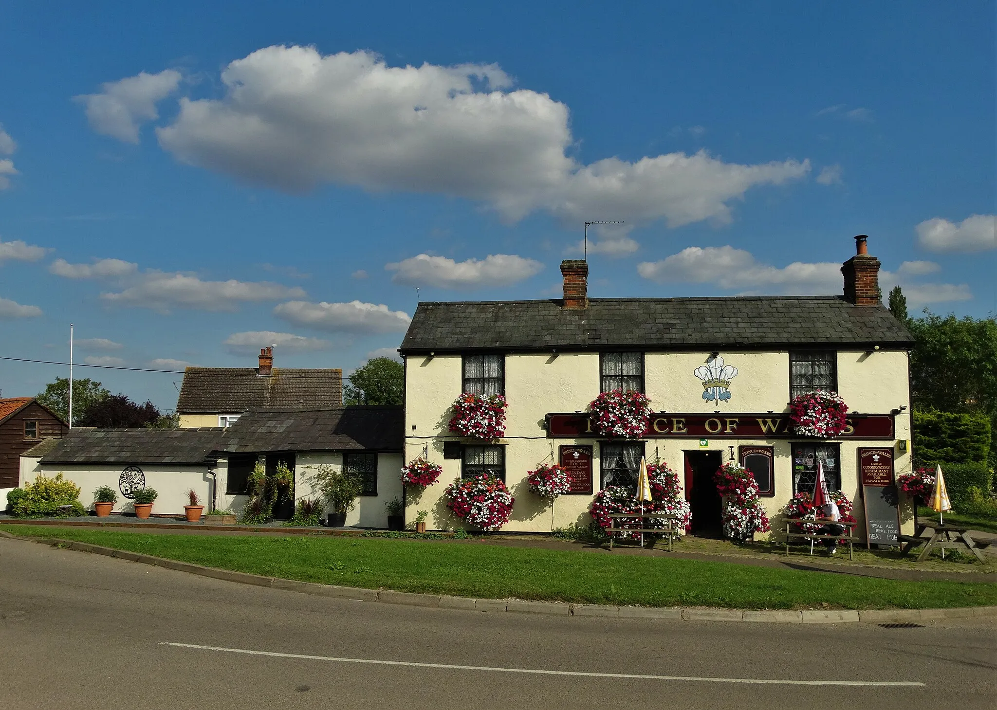Photo showing: "The Prince of Wales", Brick End, Broxted