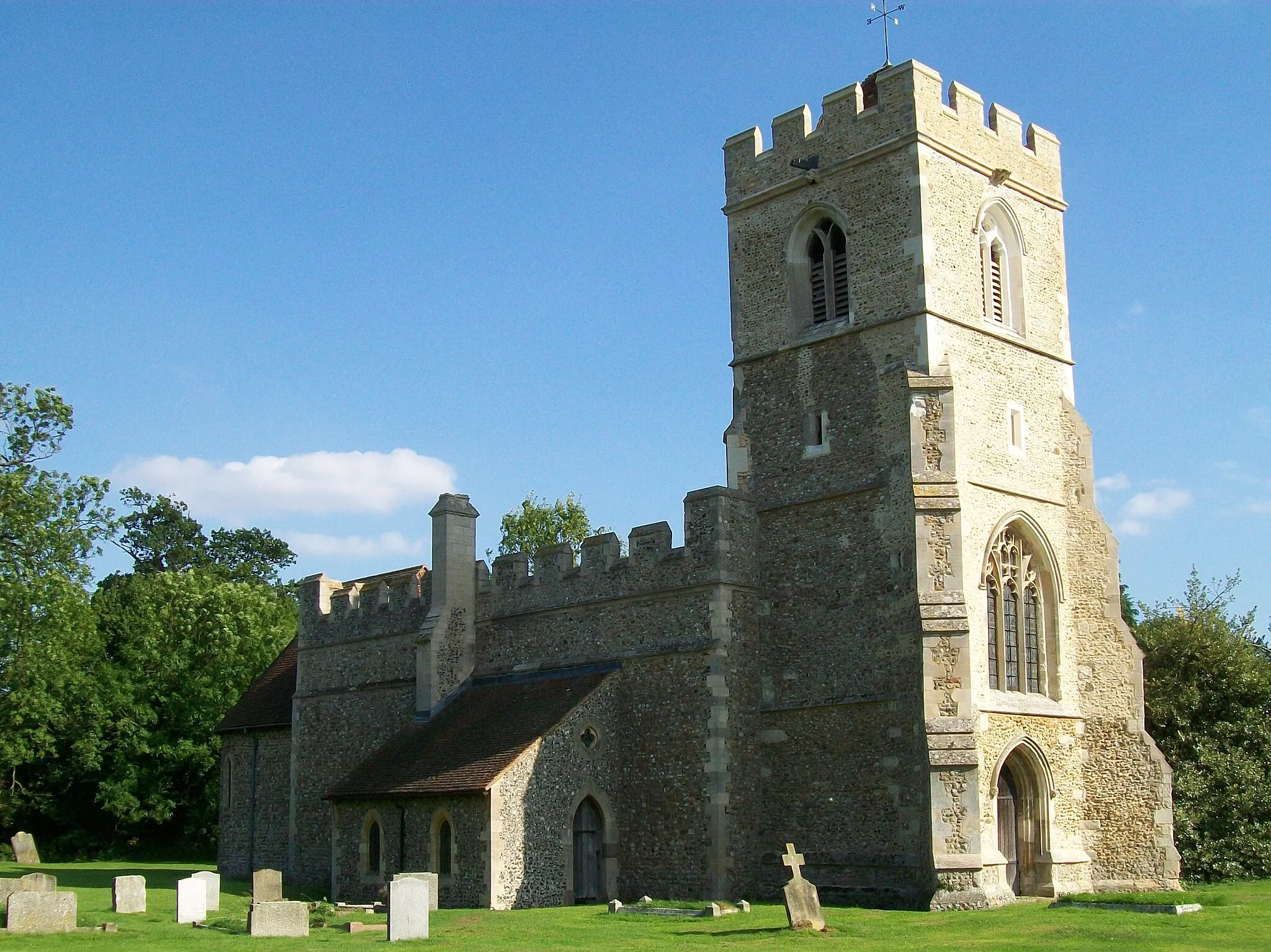 Photo showing: St Mary's church, a Norman church in Great Wymondley, Hertfordshire, 16 August 2010.