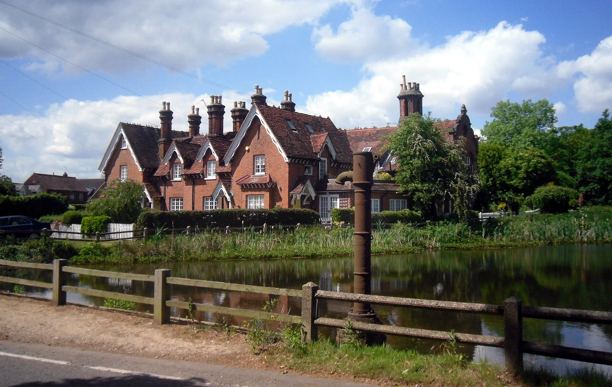 Photo showing: Old Pump at Little Common Pond