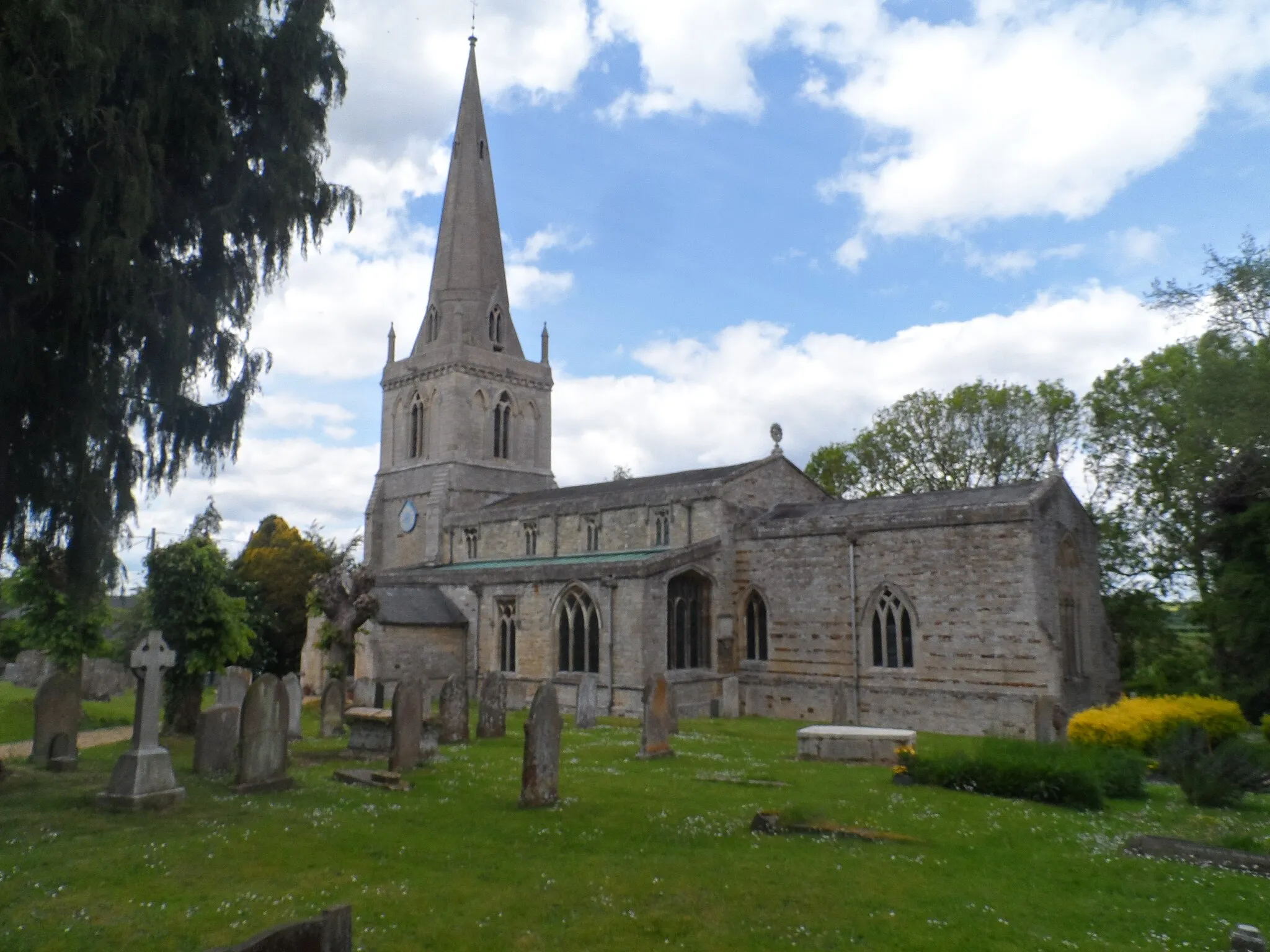 Photo showing: Holy Trinity church, Denford