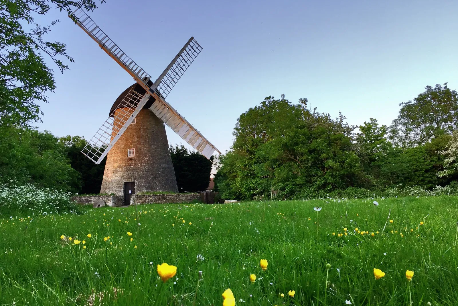 Photo showing: Bradwell Windmill