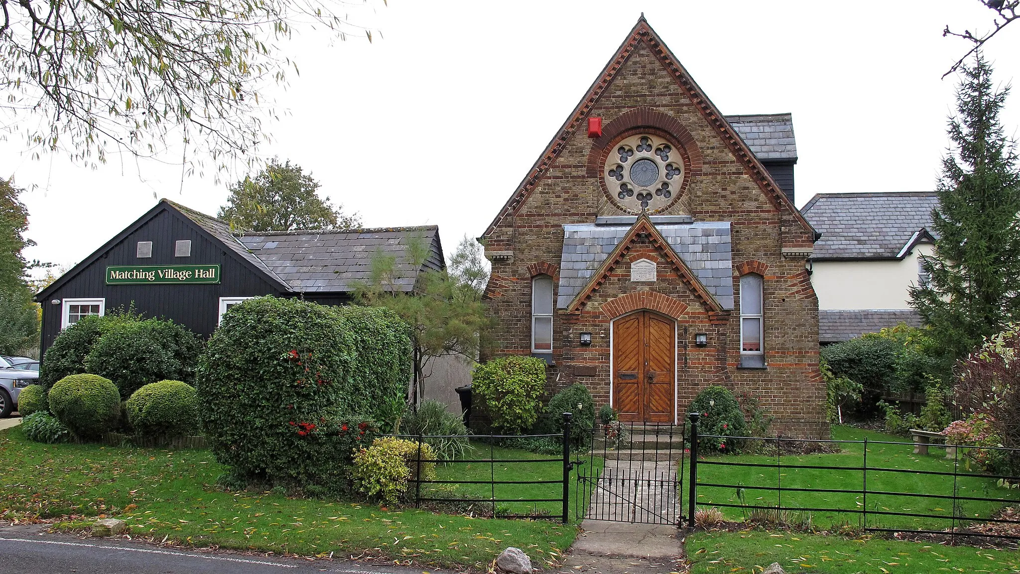 Photo showing: Hall and Chapel