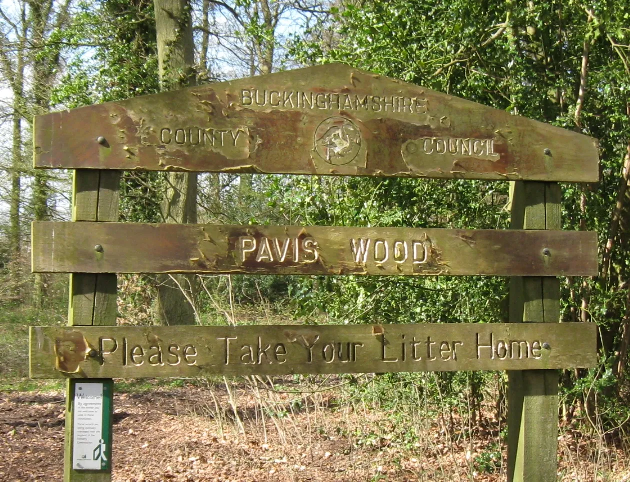 Photo showing: Pavis Wood This is a large ancient woodland with a wide variety of plants. It is dominated by beech, oak and ash. Several footpaths cross the site. Flowers to look out for include Hairy Wood-rush, Pignut, Yellow Pimpernel, Bluebell, Wood Mellick and Spurge Laurel. The wood, which contains the Ridgeway and Chiltern Way trails, is in Buckinghamshire http://www.aylesbury.gov.uk/leisure-culture/countryside/places-to-visit/pavis-wood/.
There is a potential confusion because the Pavis Wood is on the west side of the boundary bridleway between Hertfordshire and Buckinghamshire, with Dog Wood being on the Hertfordshire side. A spot height on OS Maps on the edge of the wood happens to be on the Hertfordshire side of the boundary and is the highest point in Hertfordshire at 244 metres above sea level. However the summit area is so flat that the exact location of the spot height which forms the peak must have been somewhat arbitrary.

Because it is the Hertfordshire peak, Pavis Wood is listed as a hill in Hertfordshire on Wikipedia Pavis_Wood and sites such as Peakbagger http://www.peakbagger.com/ Many web sites claim that the wood itself is in Hertfordshire and that the Buckinghamshire border is three miles away which is clearly nonsense.  I suspect that 3 miles is misreading of  3m  meaning 3 metres.