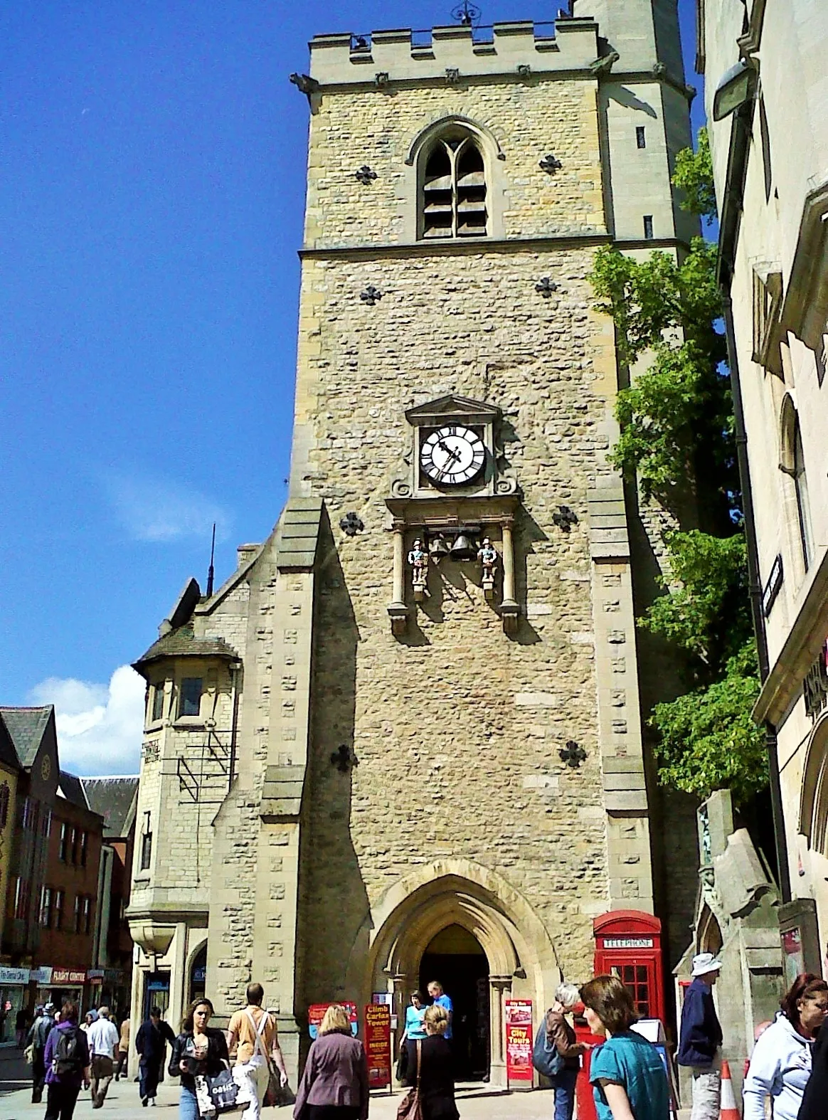 Photo showing: This famous landmark is the remains of a medieval church.