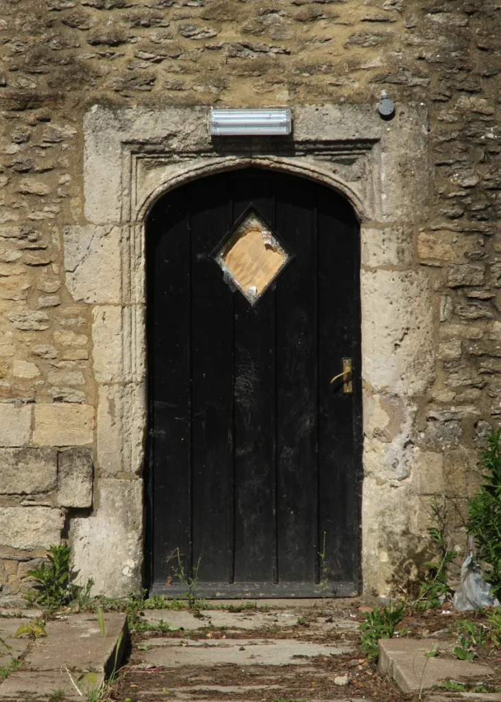 Photo showing: East door of Minchery Farmhouse, Littlemore, Oxfordshire