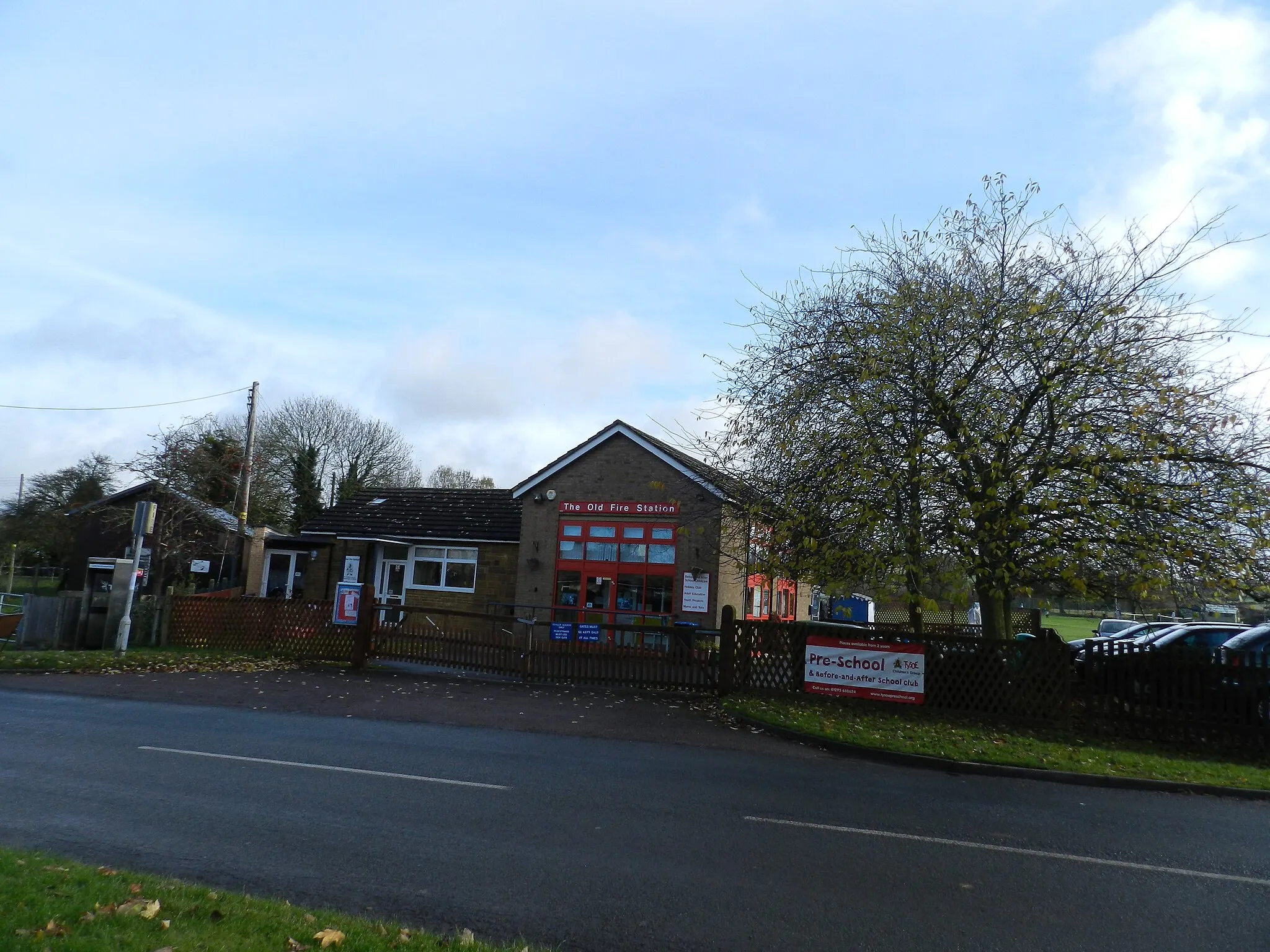 Photo showing: The Old Fire Station