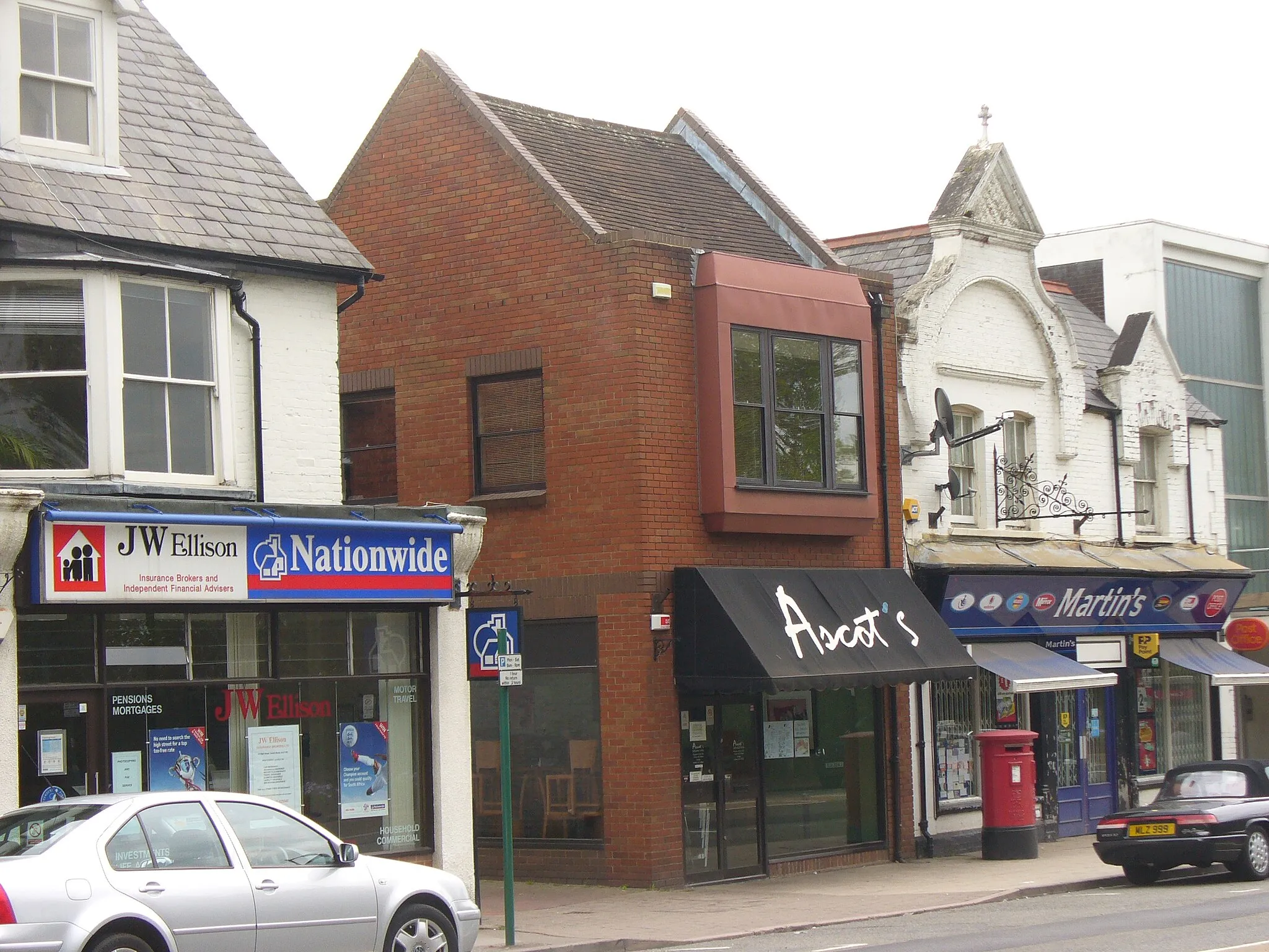 Photo showing: Ascot High Street