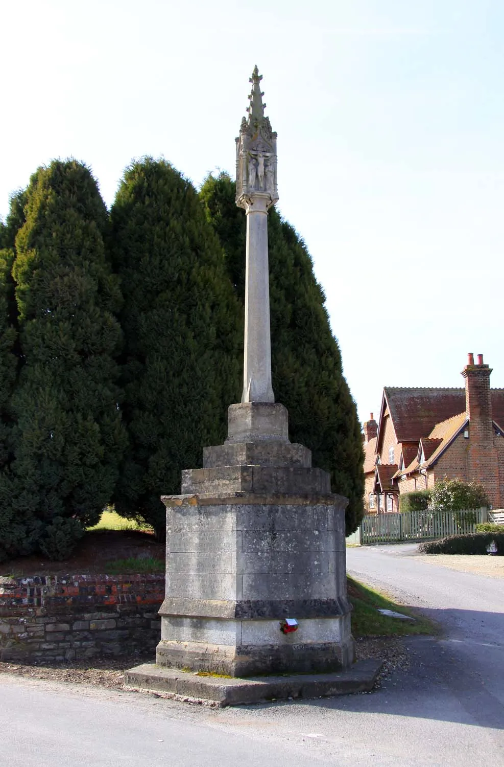 Photo showing: War Memorial, The Street, East Lockinge, Oxfordshire (formerly Berkshire)