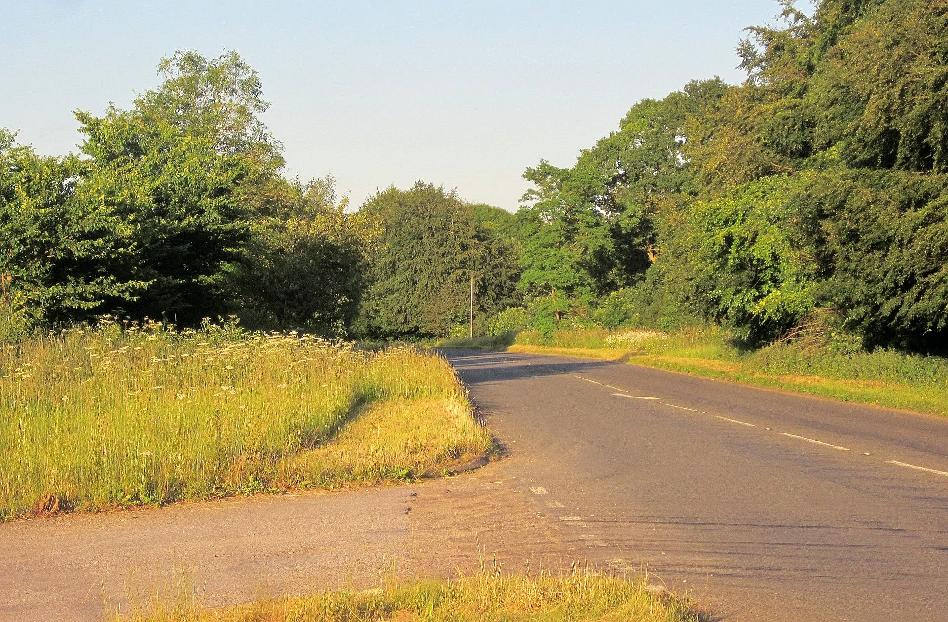 Photo showing: A4 approaching Voronzoff Gate