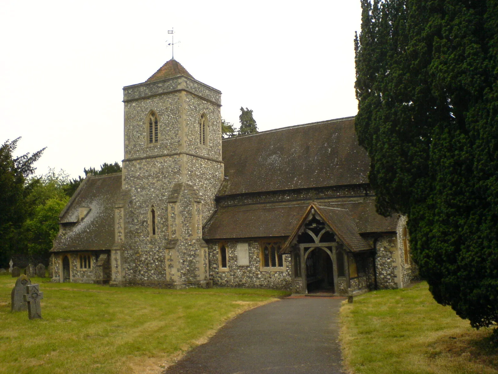 Photo showing: Church of England parish church of St Margaret, Harpsden, Oxfordshire, England