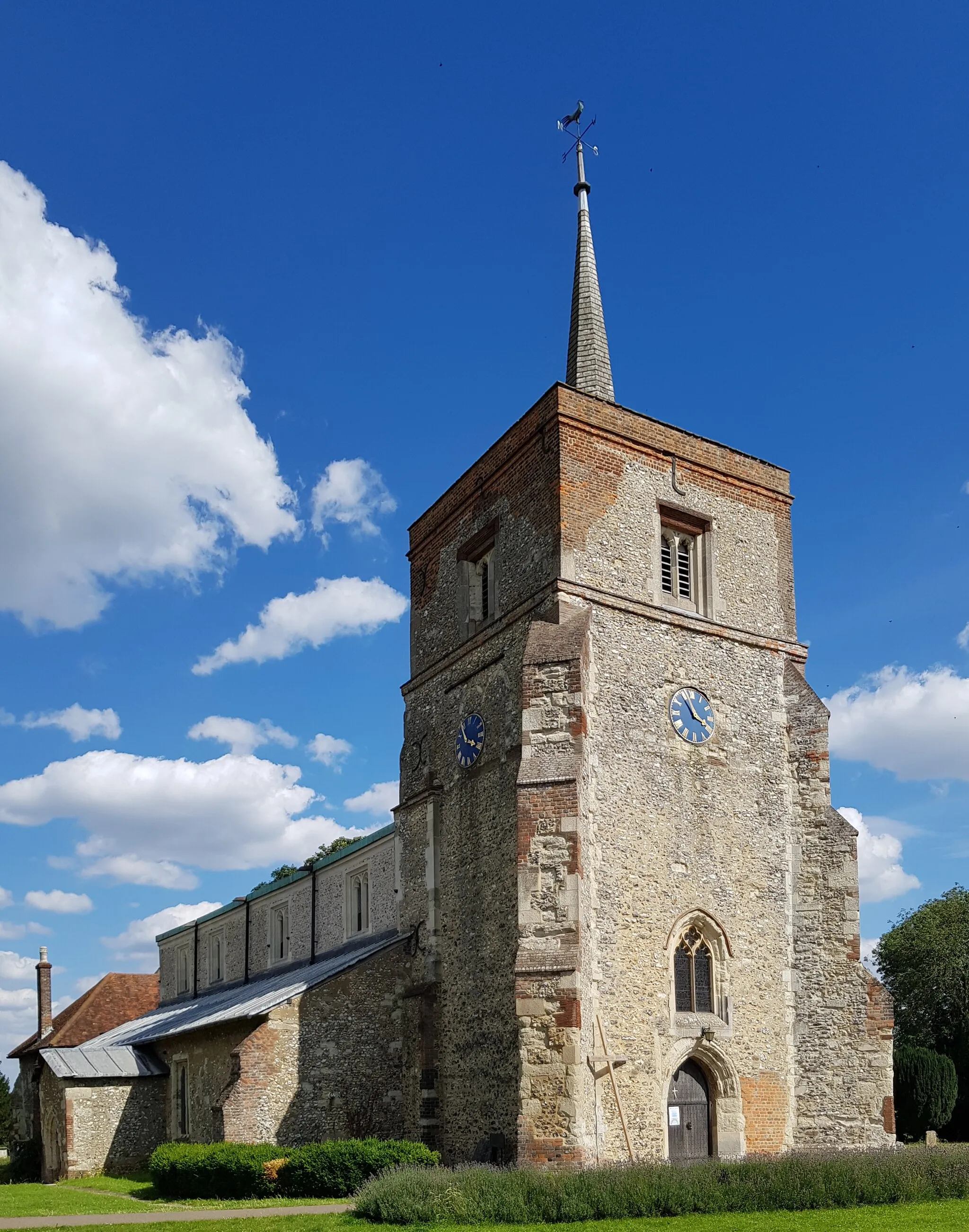 Photo showing: St Leonard's Church, Flamstead