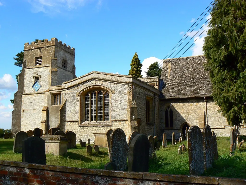Photo showing: West tower and south transept of the parish church of St Mary the Virgin, Childrey, Oxfordshire (formerly Berkshire)