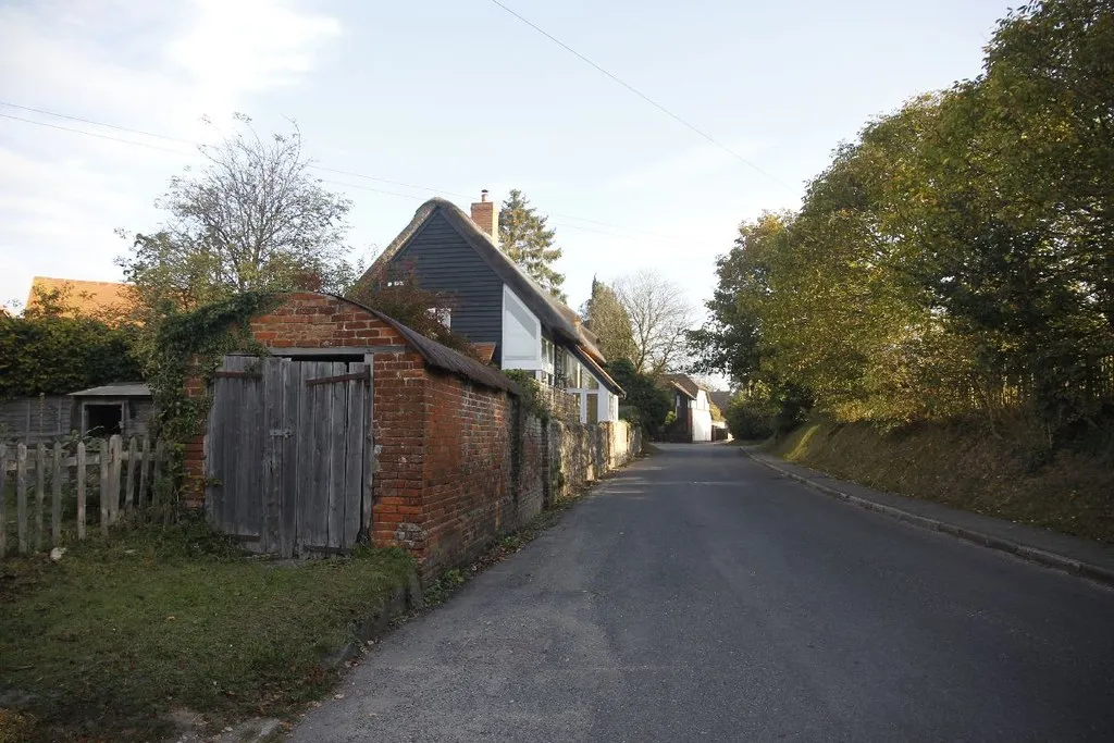 Photo showing: Top of the High Street