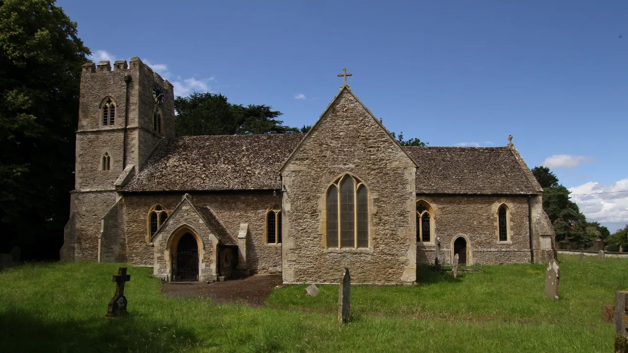 Photo showing: St Margaret of Antioch parish church, Hinton Waldrist, Vale of White Horse, Oxfordshire (formerly Berkshire), seen from the southeast