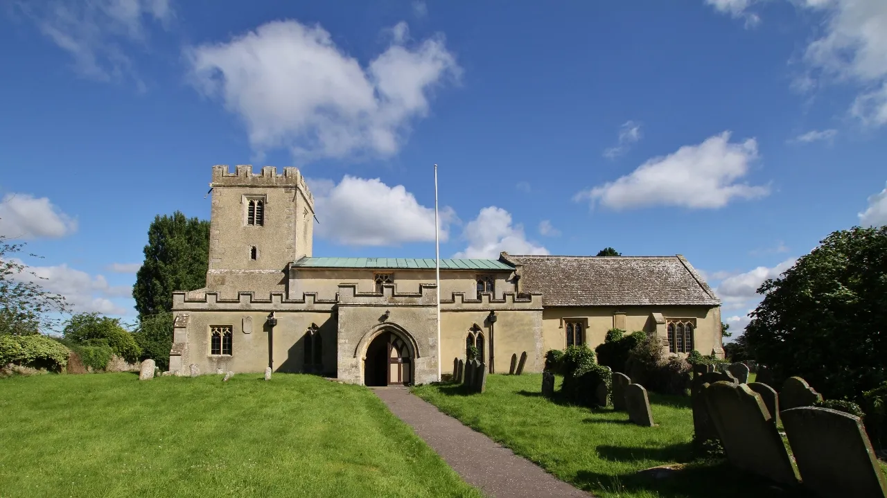 Photo showing: St Mary's parish church, Longworth, Oxfordshire (formerly Berkshire), seen from the southeast