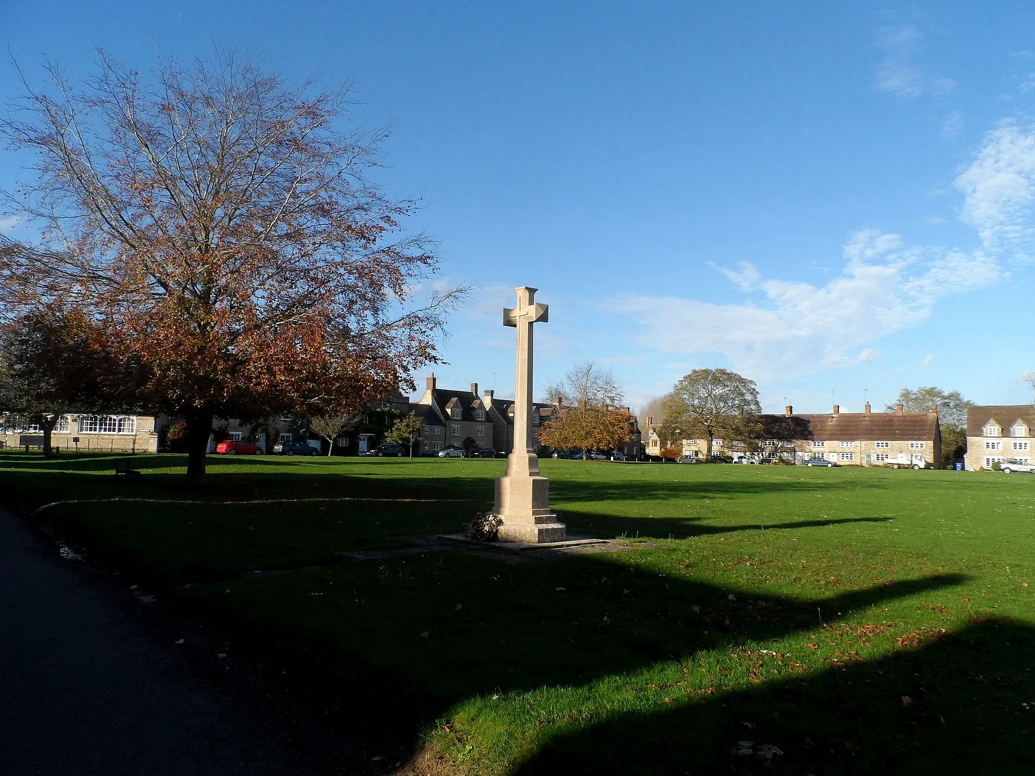 Photo showing: War Memorial and green at Evenley