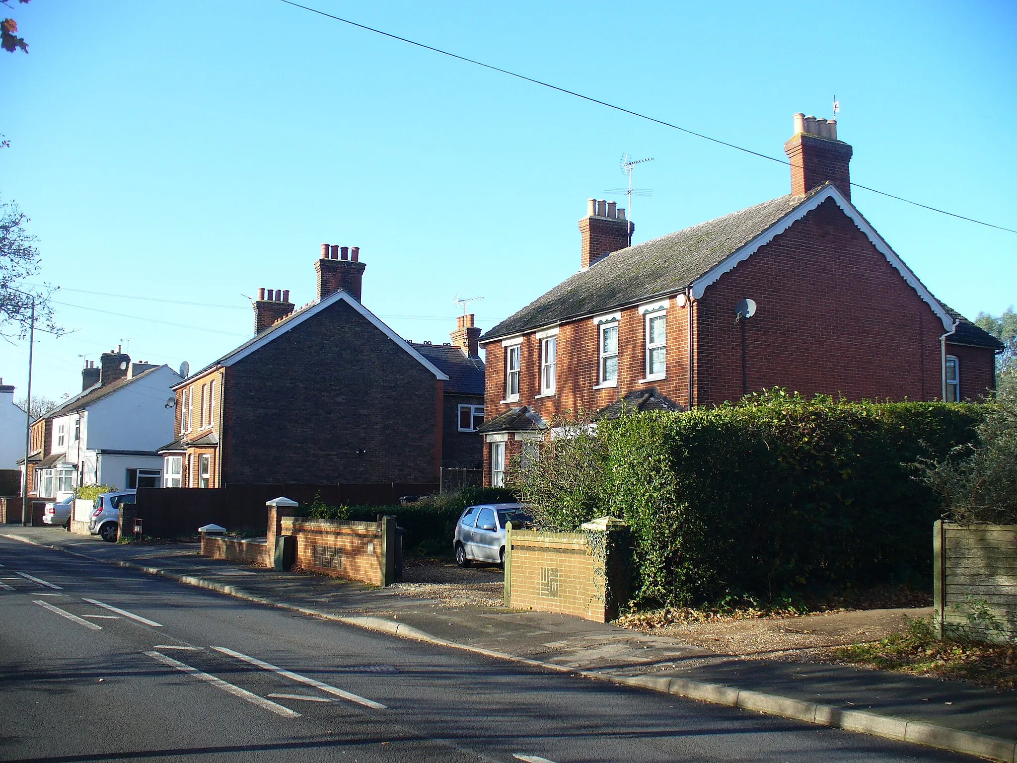 Photo showing: Guildford Road, Wyke