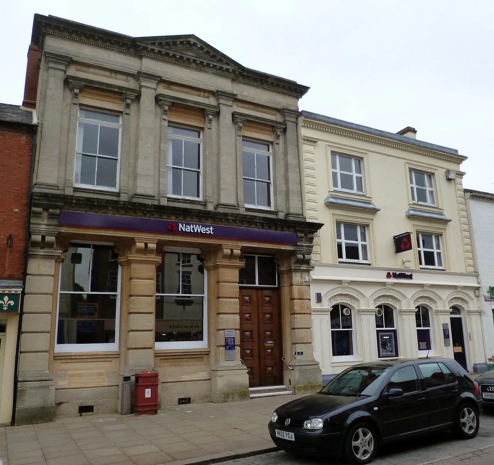 Photo showing: Daventry High Street Banks