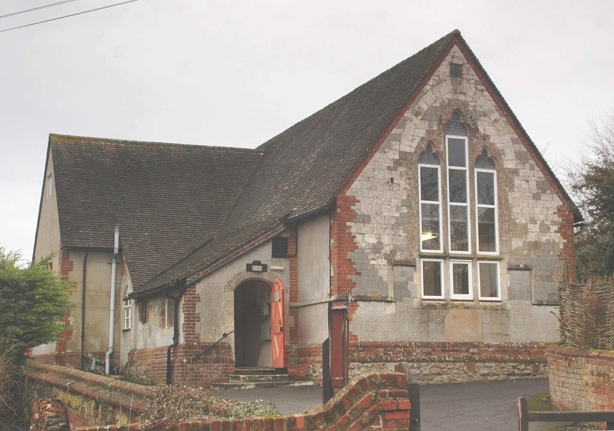 Photo showing: Village Hall, Ashbury, Vale of White Horse, England: formerly the village school