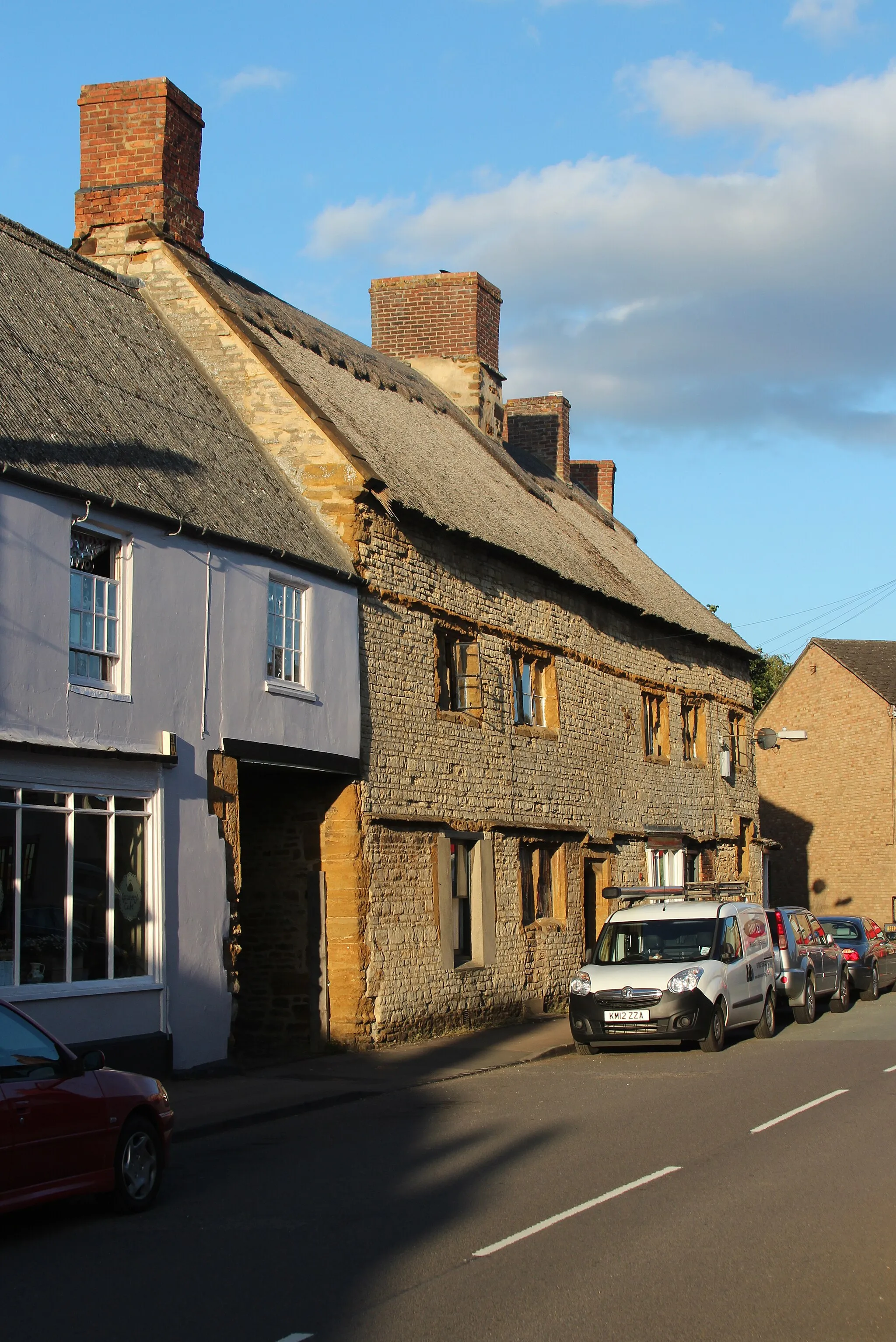 Photo showing: 8, Church Street