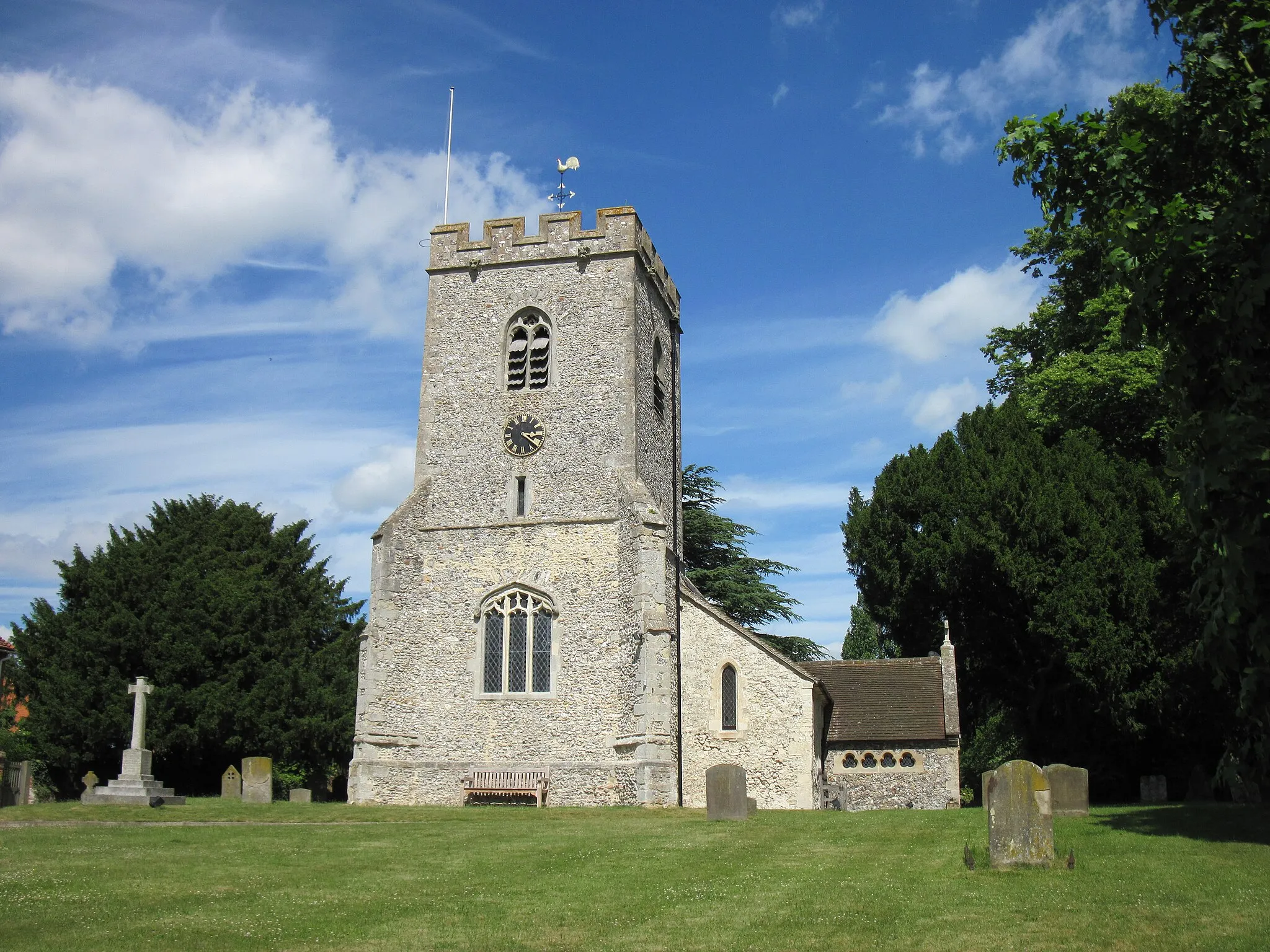 Photo showing: Church of England parish church of St Andrew, South Stoke, Oxfordshire, viewed from the south-west