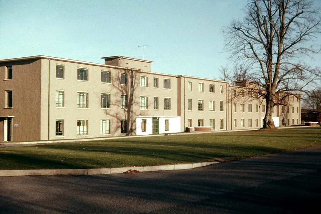 Photo showing: uu, near to Greenham, West Berkshire, Great Britain.