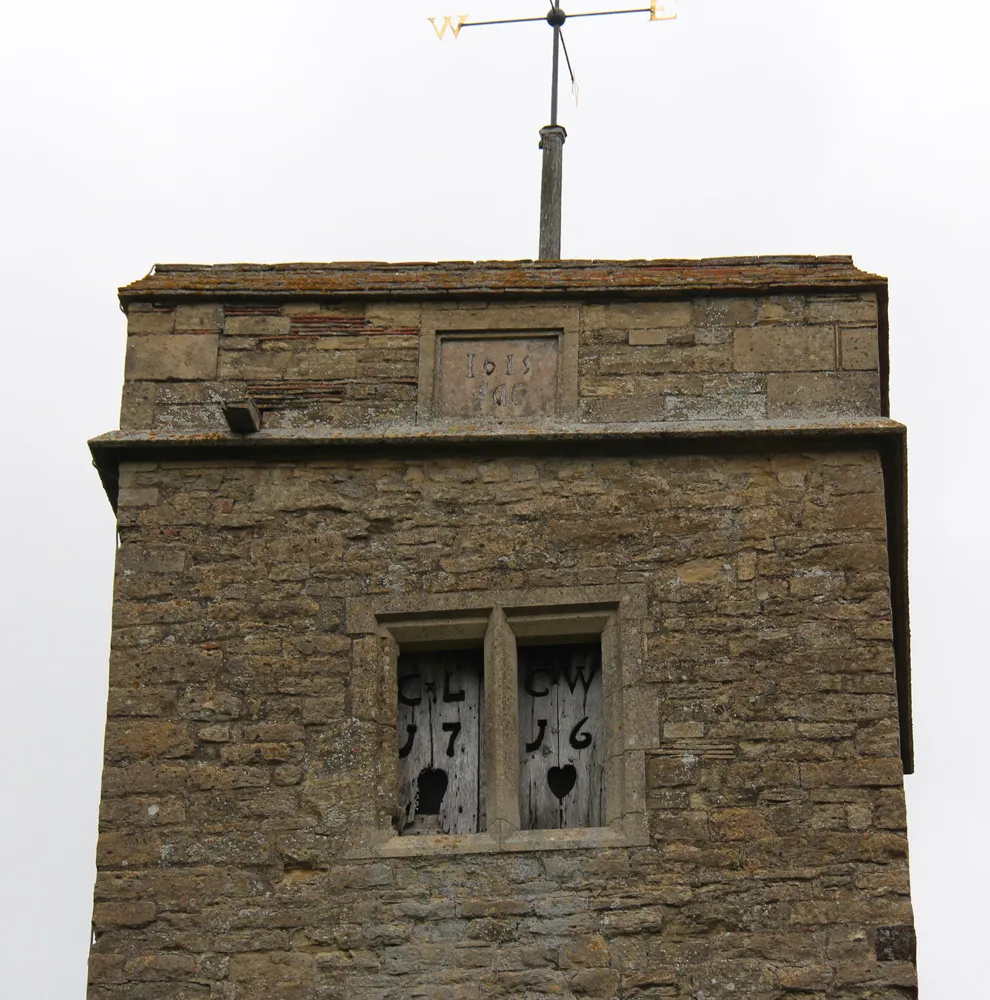 Photo showing: St Margaret, Knotting - Tower detail