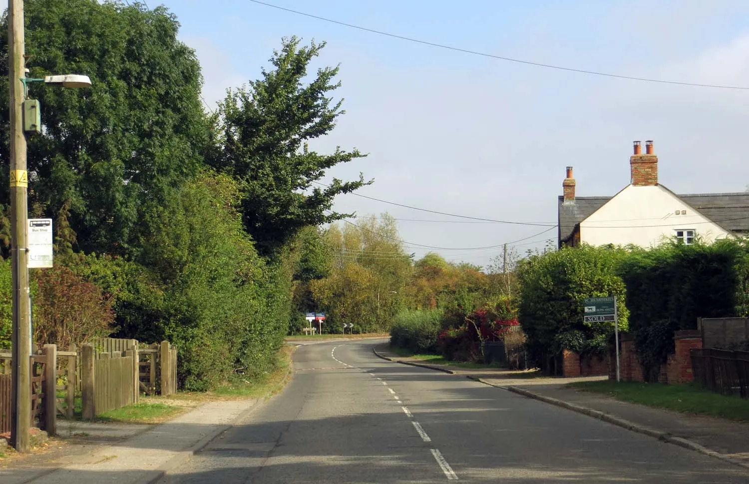 Photo showing: Buckingham Road in Edgcott