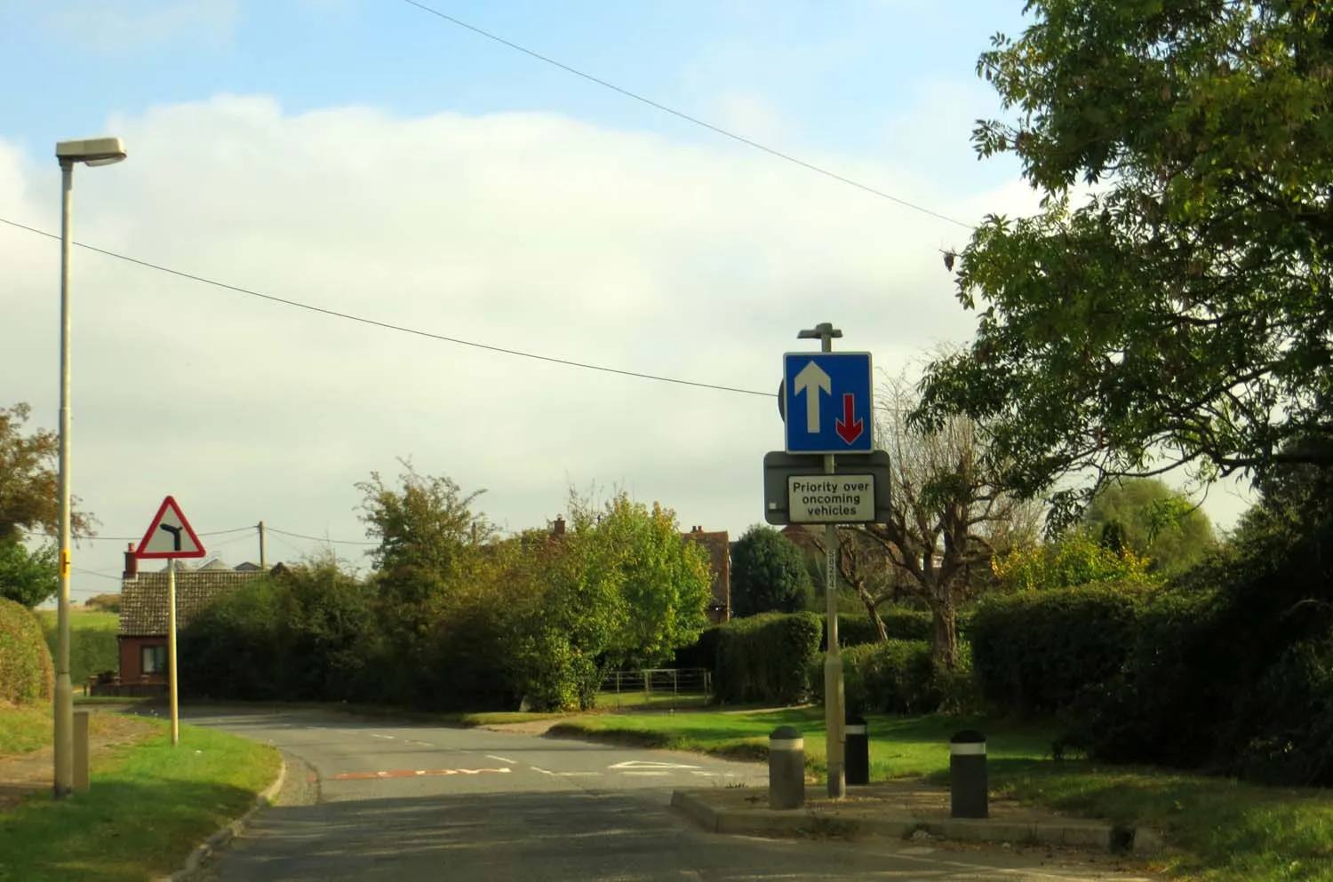 Photo showing: Buckingham Road in Edgcott