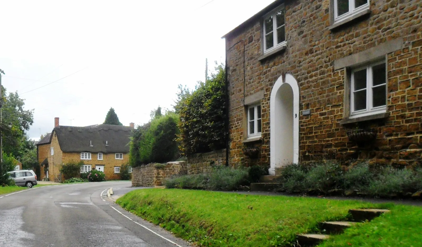 Photo showing: Main Street, Hanwell, Oxfordshire