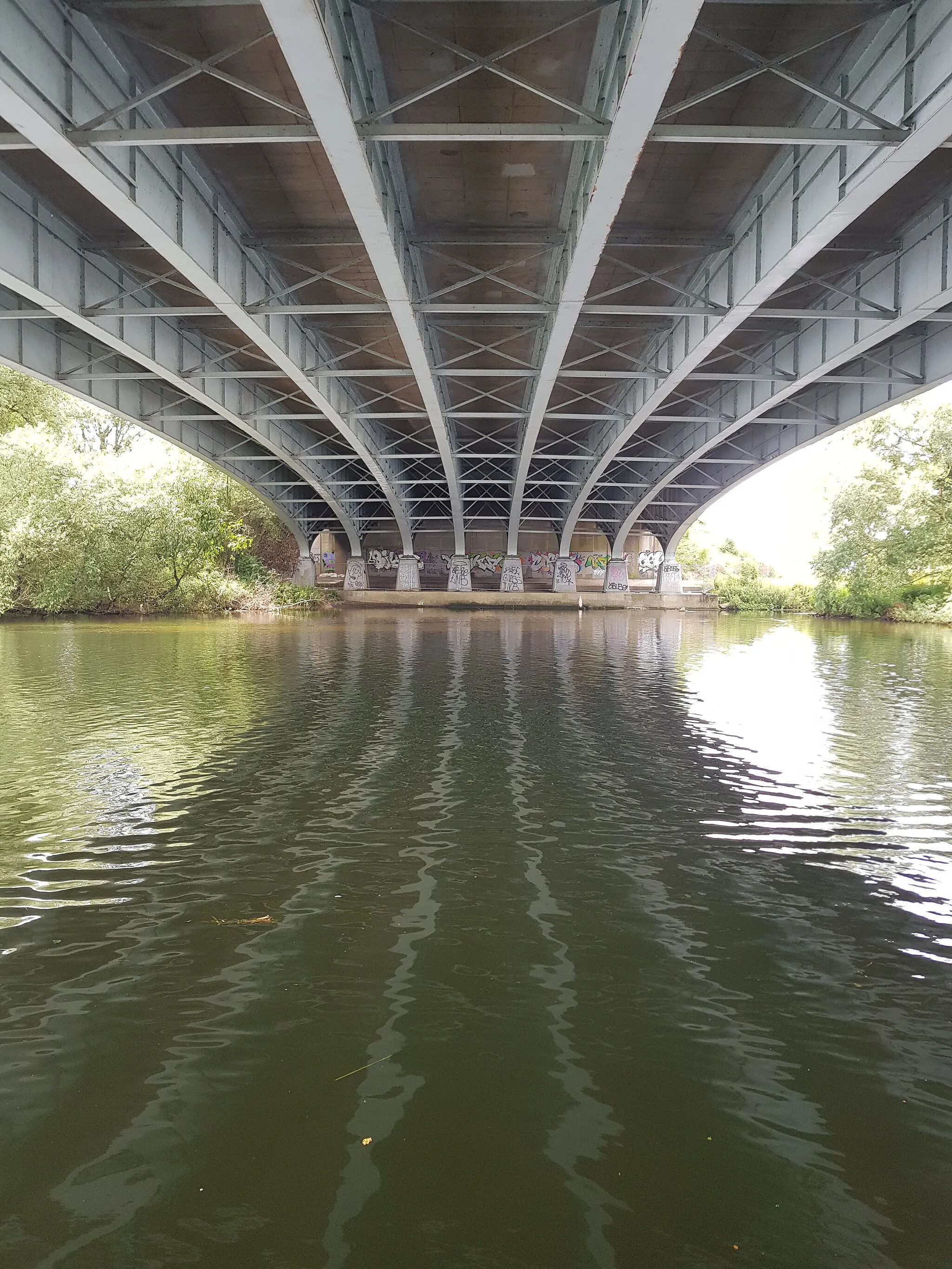 Photo showing: , carrying the M4 motorway over the River Thames south of Maidenhead