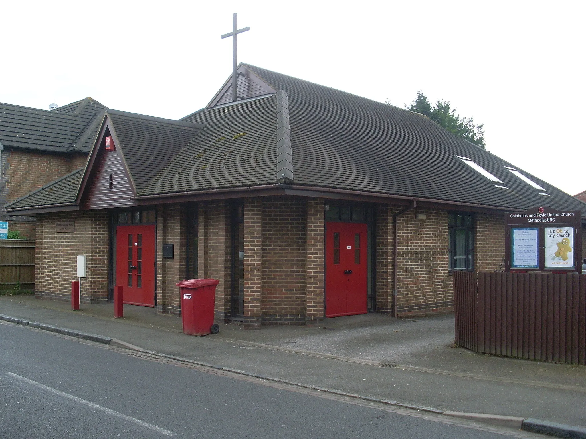 Photo showing: Colnbrook and Poyle United Church