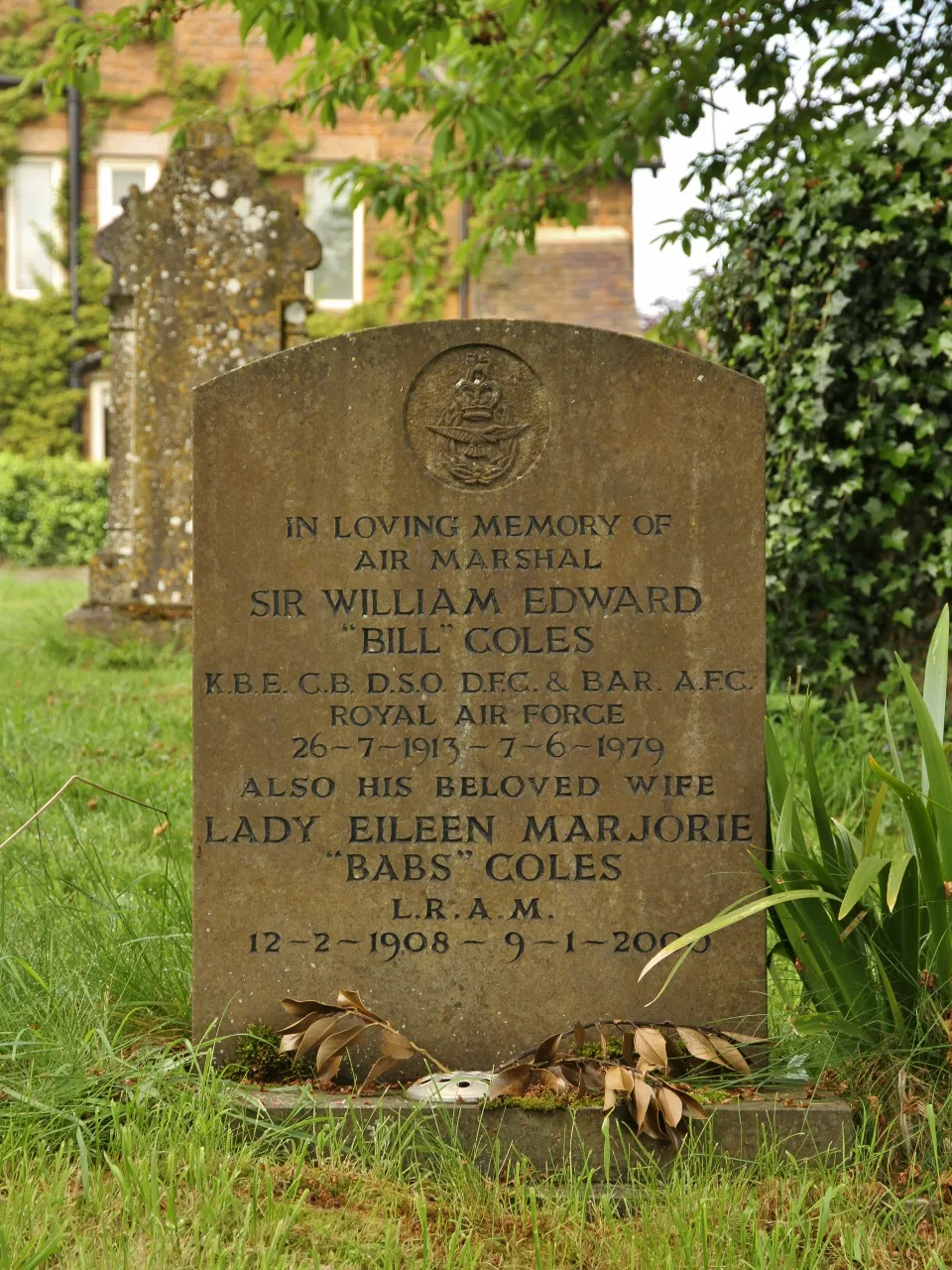 Photo showing: Headstone in Holy Trinity parish churchyard, Shenington, Oxfordshire to Air Marshal Sir WE Coles and Lady EM Coles