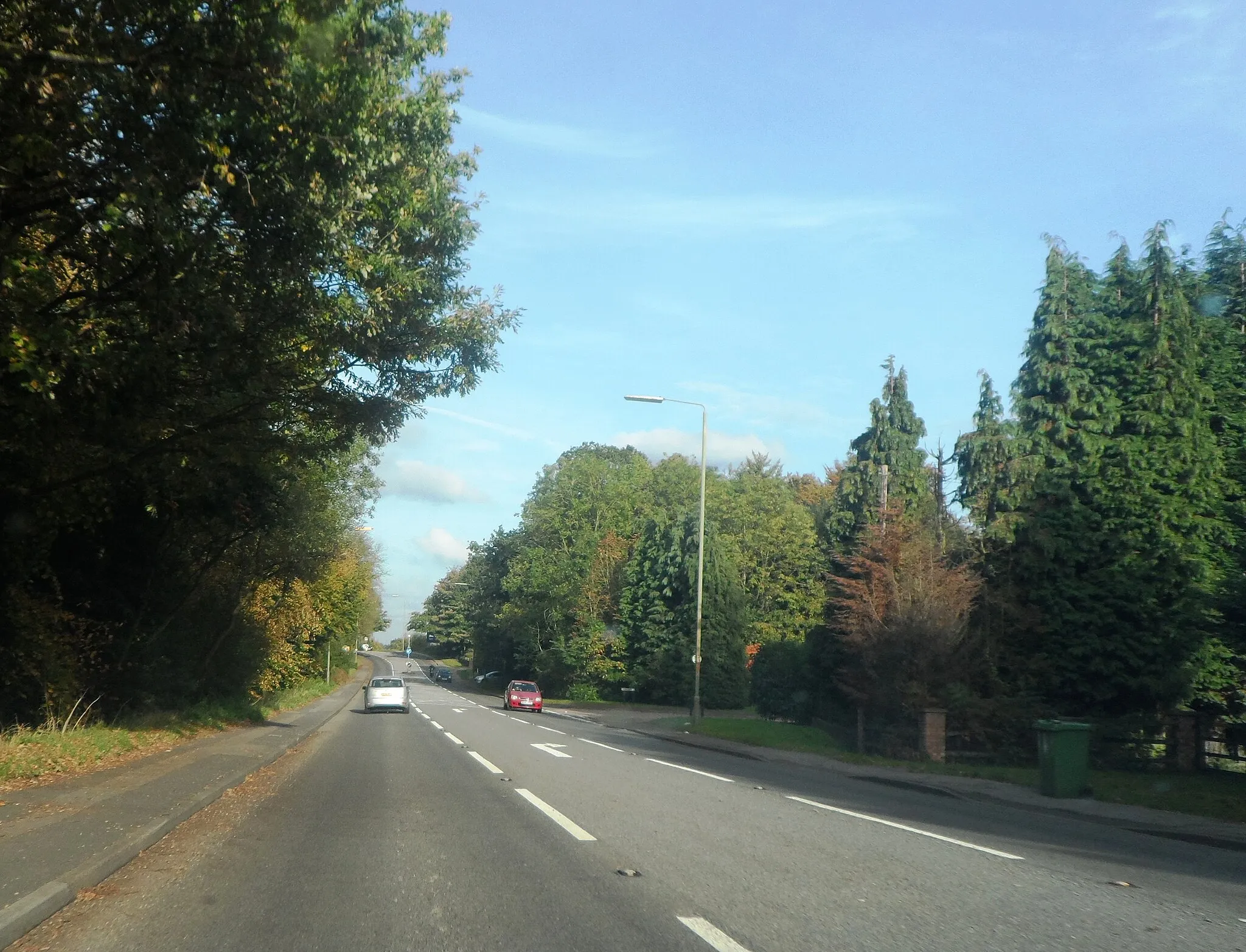 Photo showing: A30 London Road