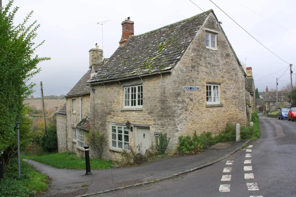 Photo showing: 'The Old Bakery' at Boot Street / Well Lane junction