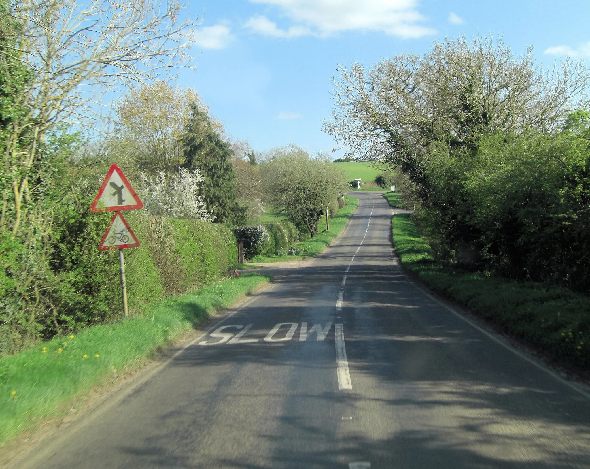 Photo showing: B4035 crossroads south of Tyne Hill Farm