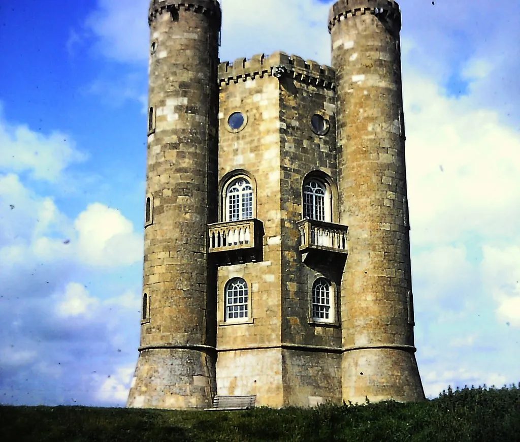 Photo showing: Broadway Tower and viewpoint 1980