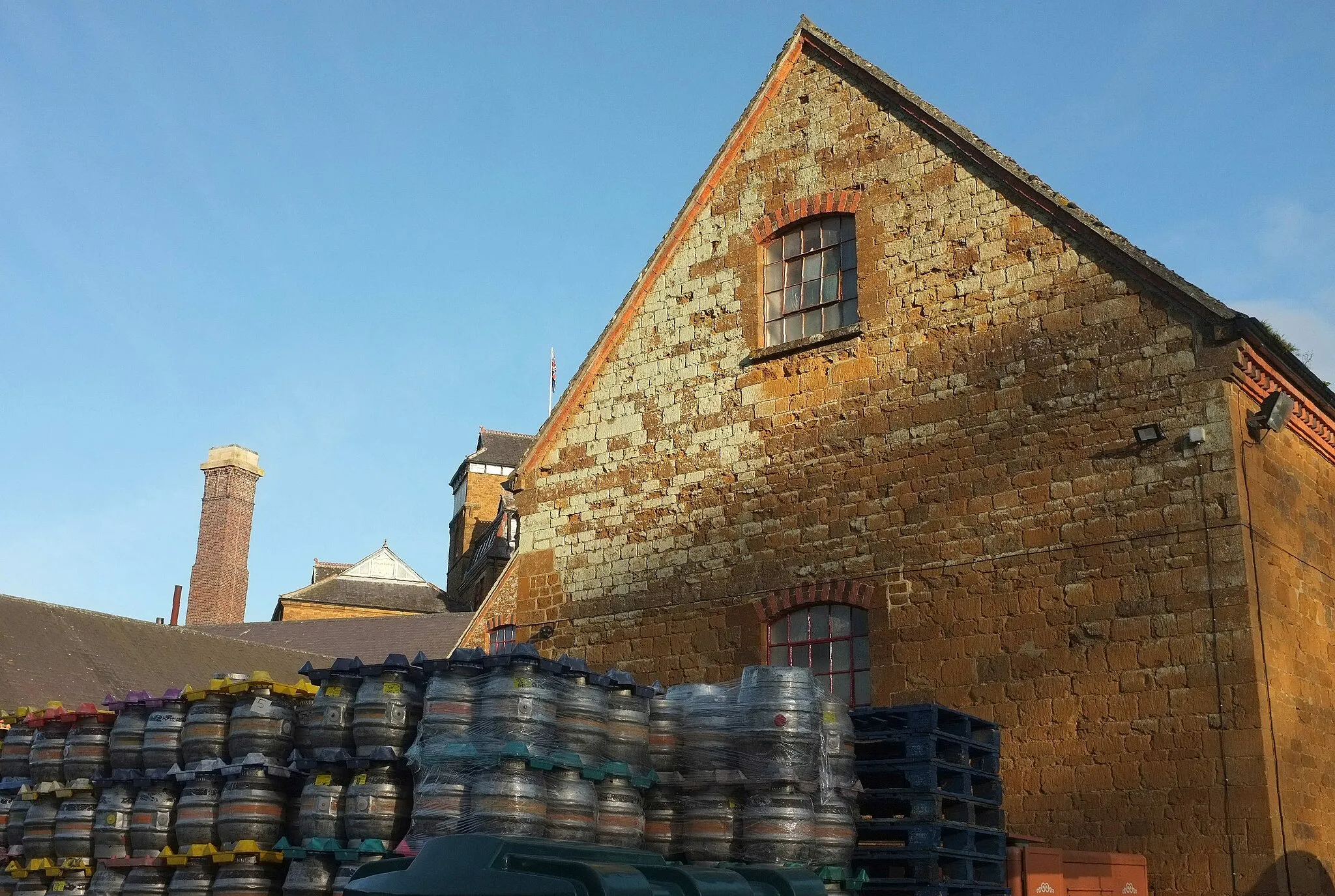 Photo showing: Malthouse, Hook Norton Brewery