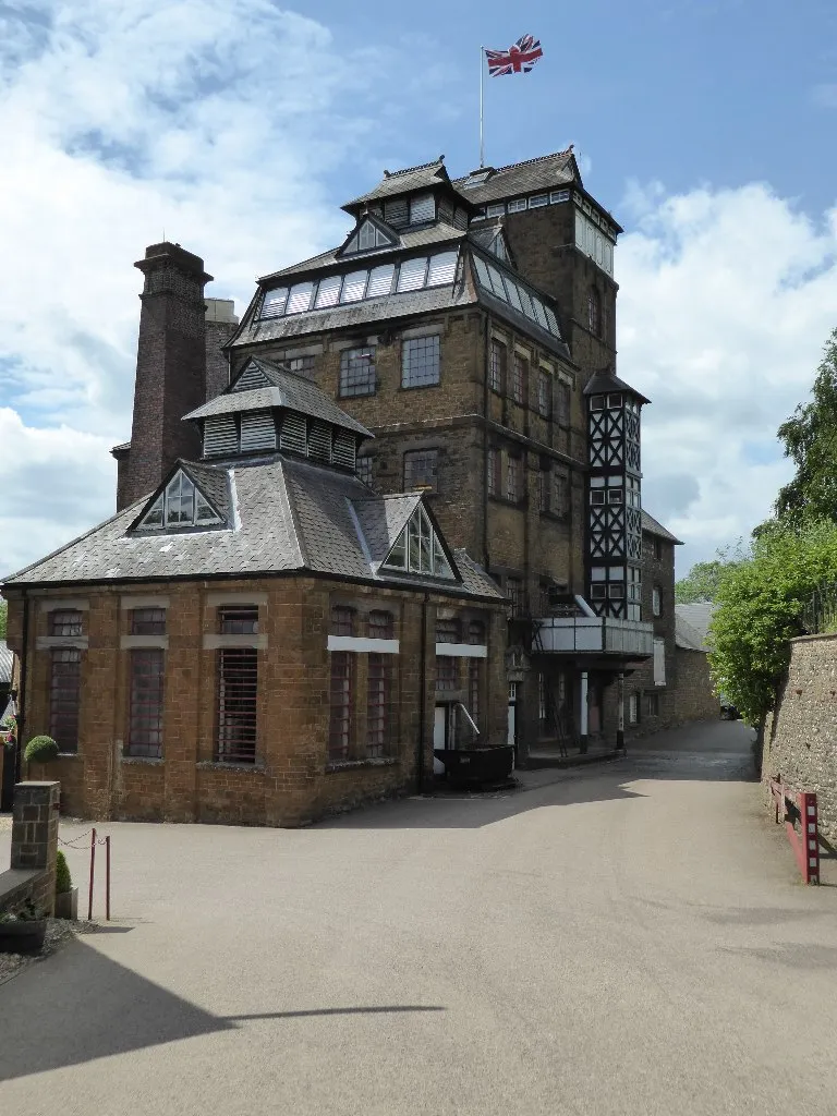 Photo showing: Hook Norton Brewery