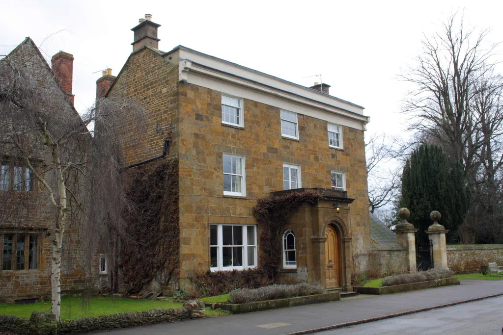 Photo showing: 'South House', The Green