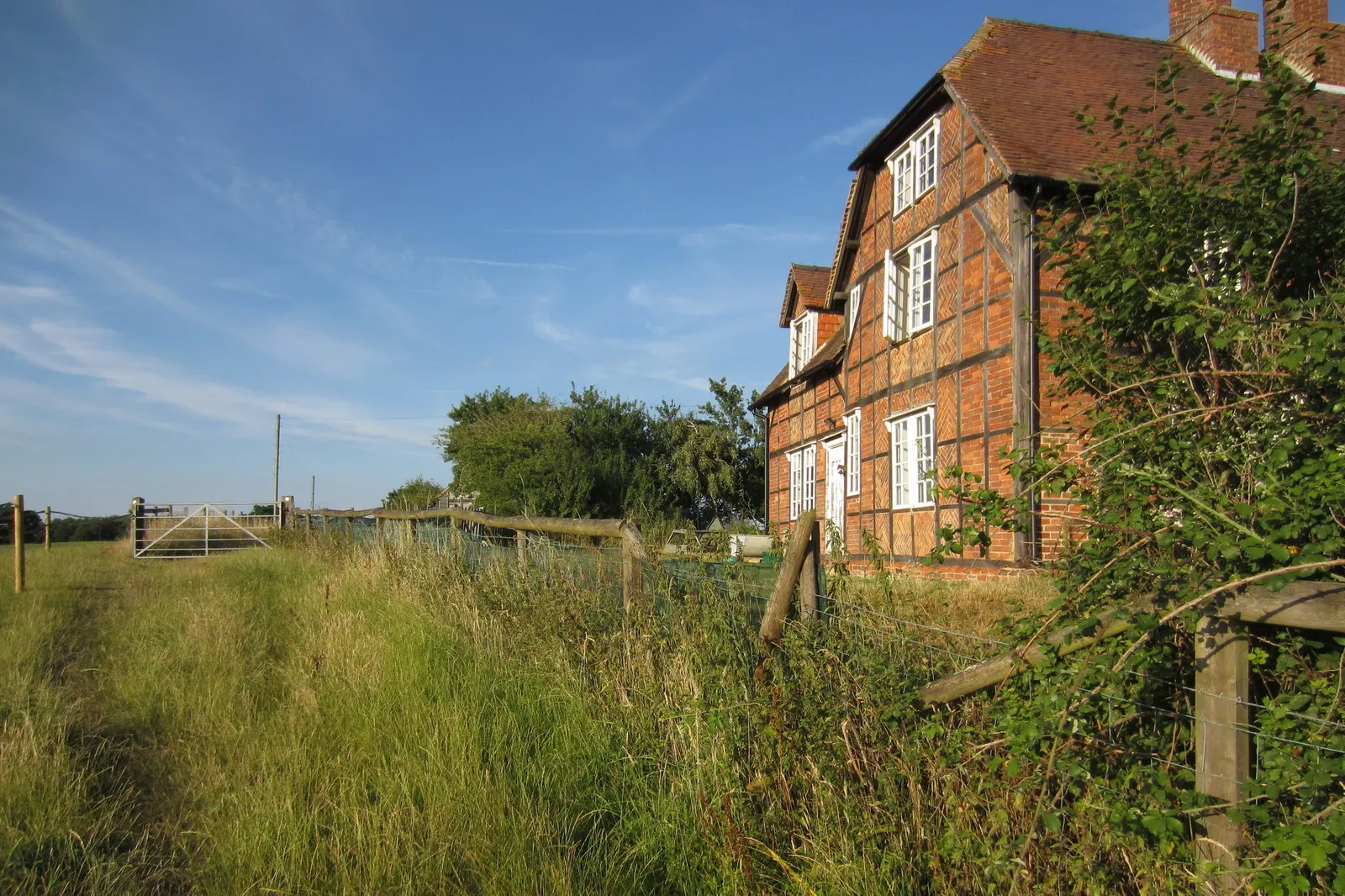 Photo showing: Bridleway by Finmere Hill House