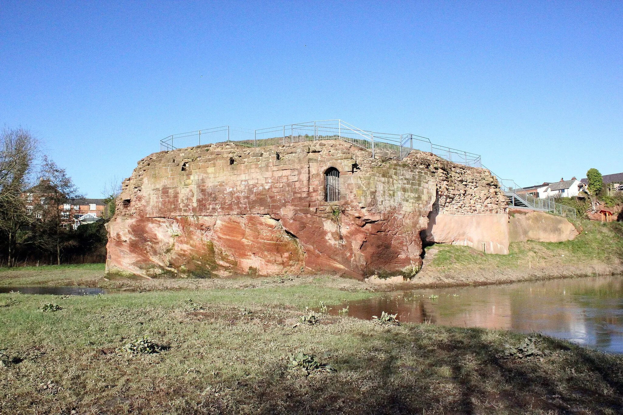 Photo showing: Holt Castle