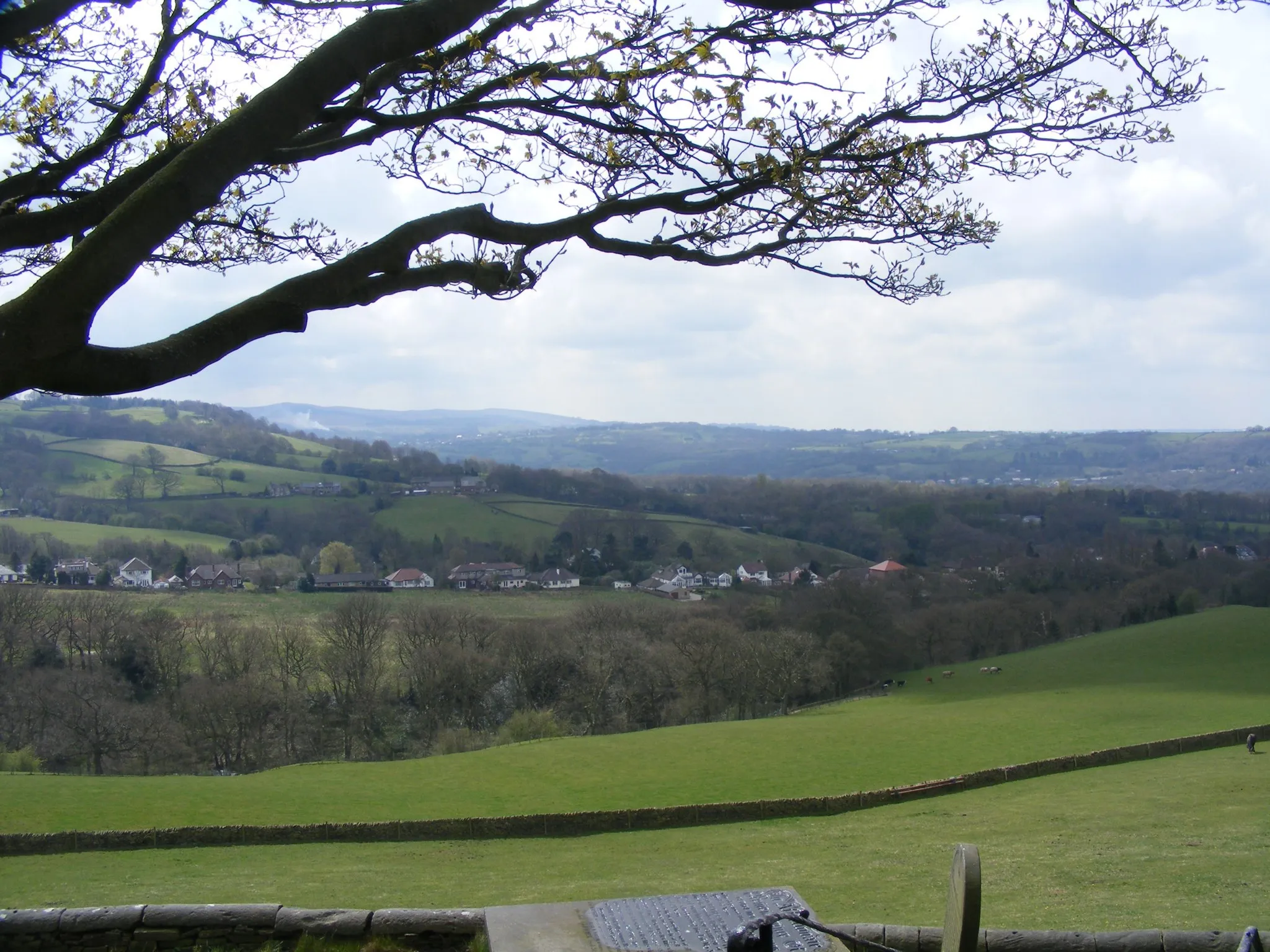 Photo showing: View over Mellor from Mellor Churchyard