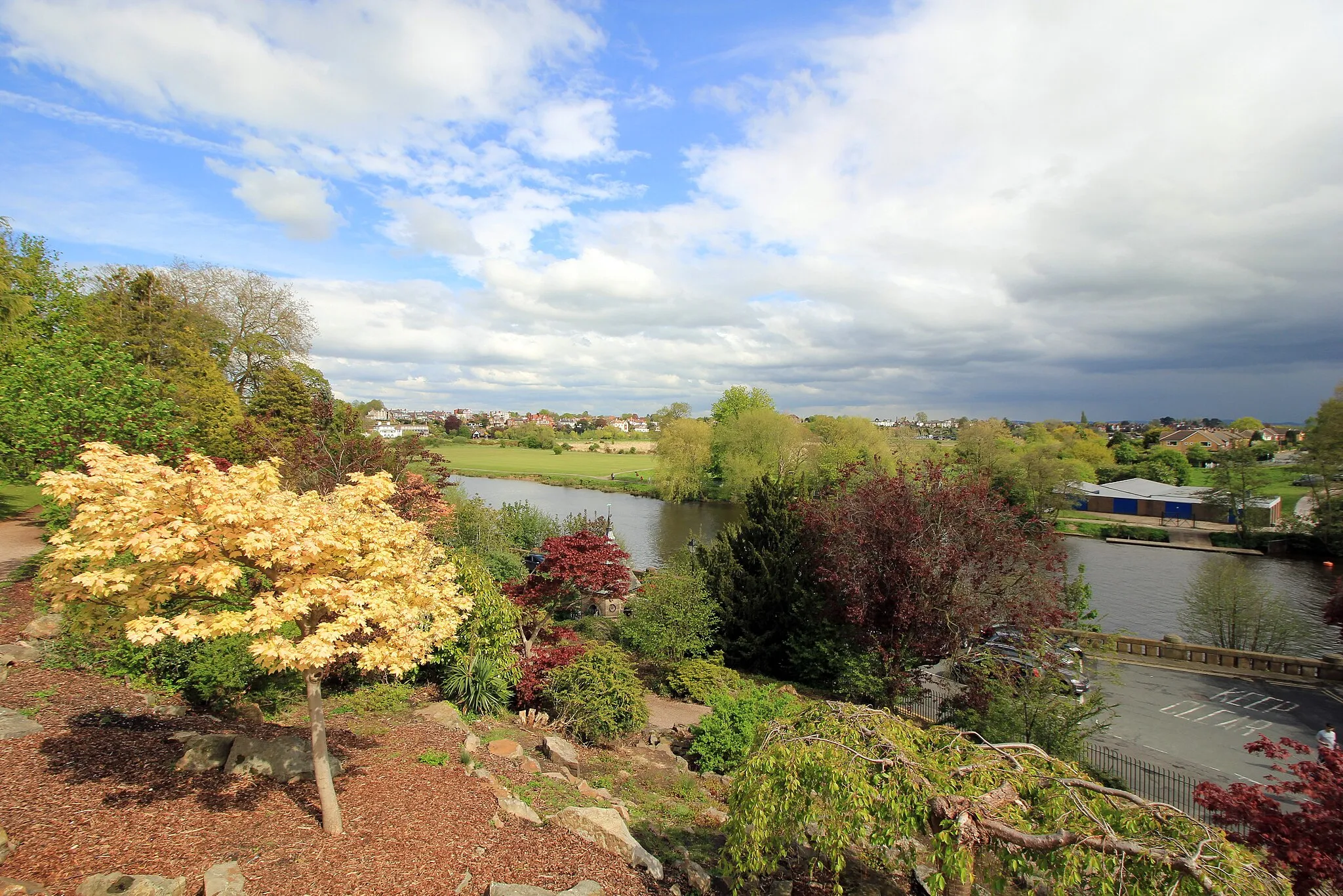 Photo showing: The River Dee from Grosvenor Park