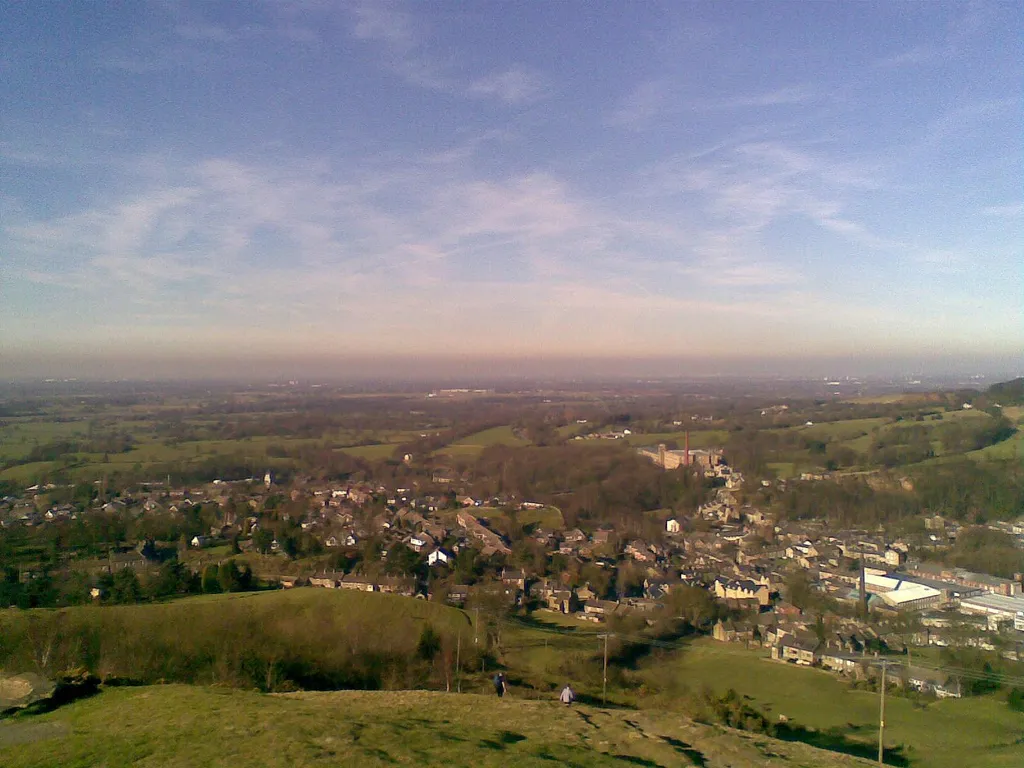 Photo showing: The fantastic view from "White Nancy" across Bollington towards Stockport and Manchester, England.