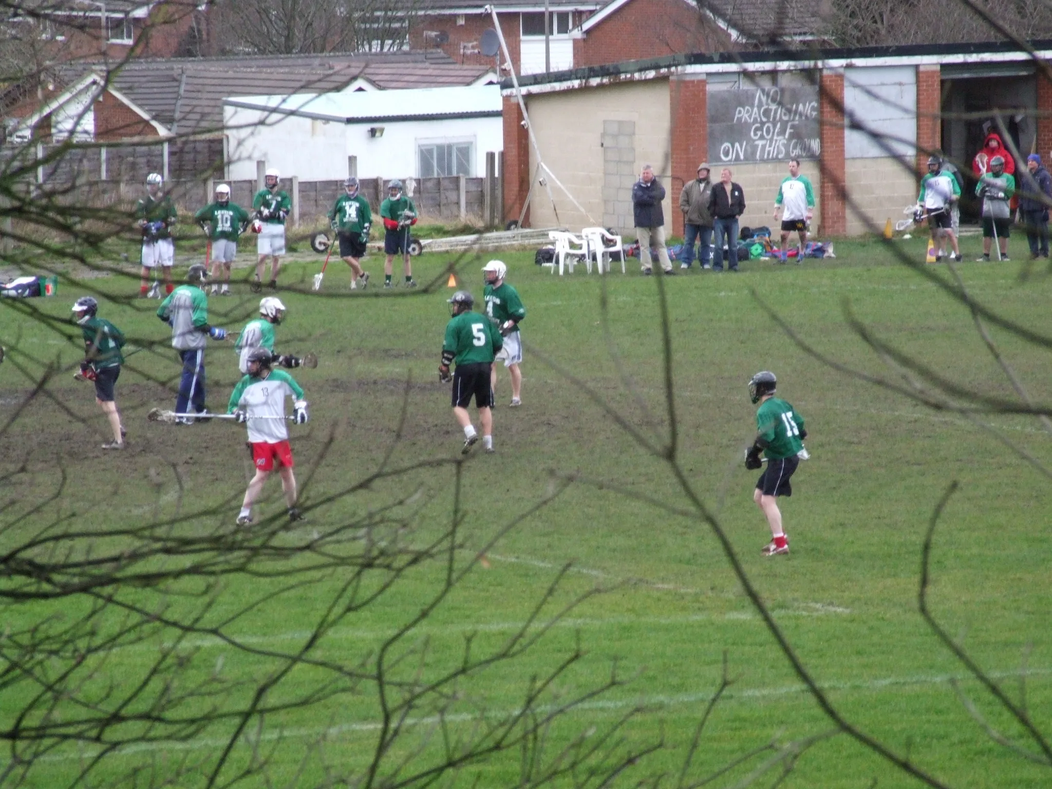 Photo showing: Heaton Mersey is situated on the A5145 in  Stockport, north of the River Mersey, above the flood plain.
Mens Lacrosse.

Camera location 53° 24′ 47.16″ N, 2° 12′ 26.64″ W View this and other nearby images on: OpenStreetMap 53.413100;   -2.207400